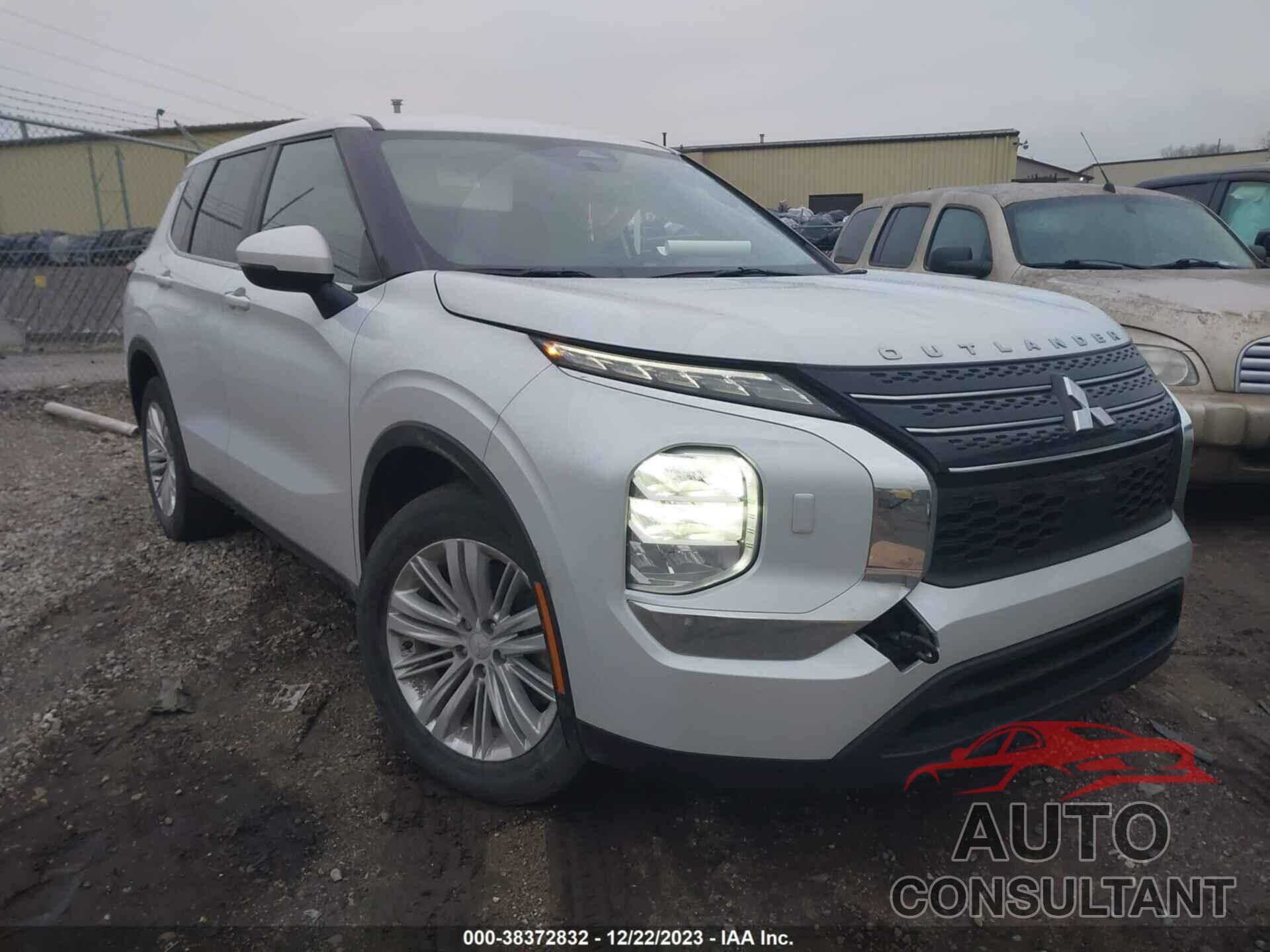 MITSUBISHI OUTLANDER 2023 - JA4J4TA8XPZ014776