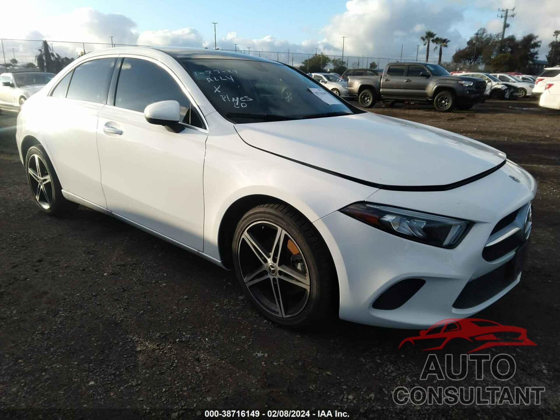 MERCEDES-BENZ A 220 2019 - WDD3G4EB3KW011865