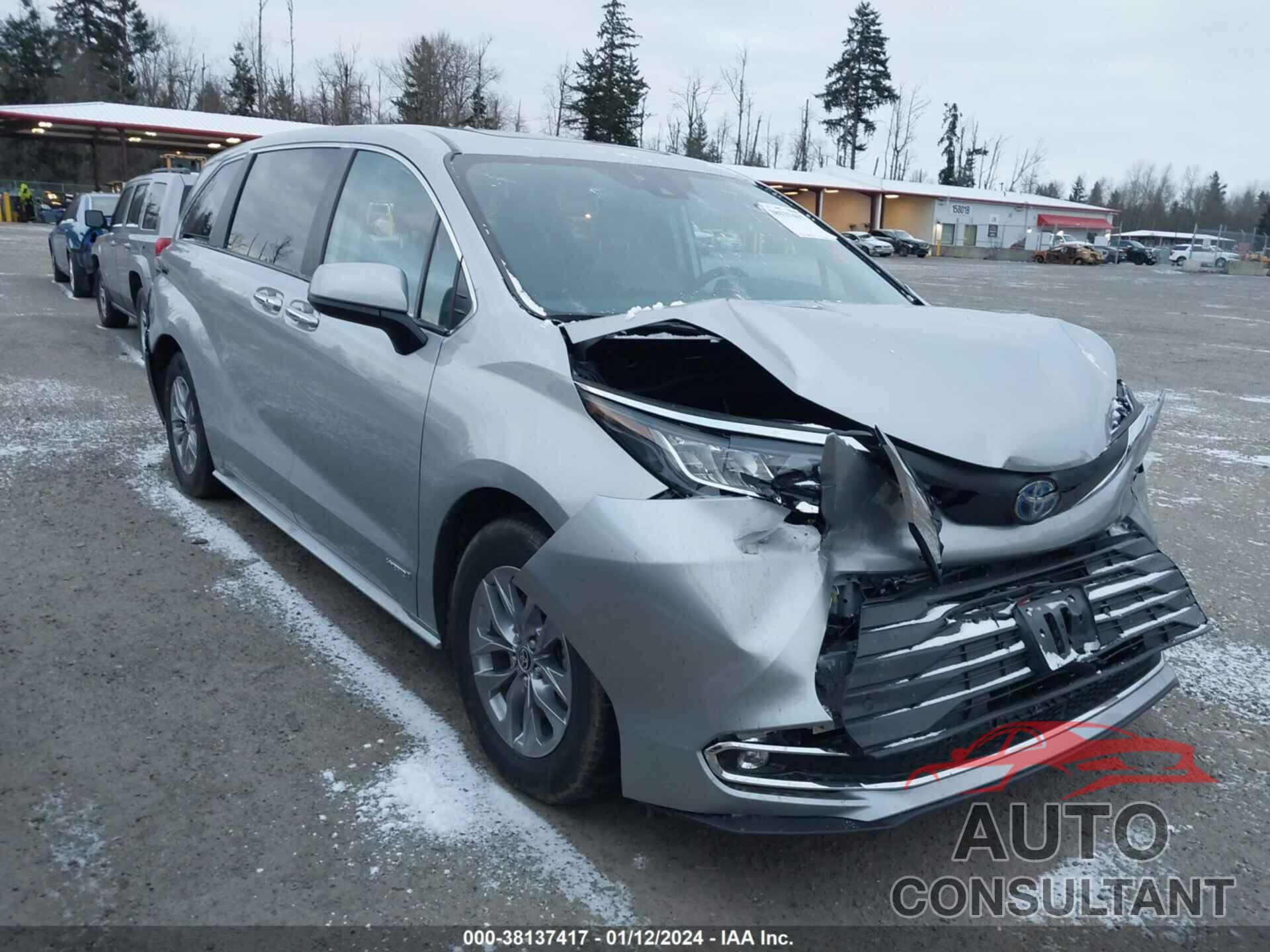 TOYOTA SIENNA 2021 - 5TDYRKEC9MS017745