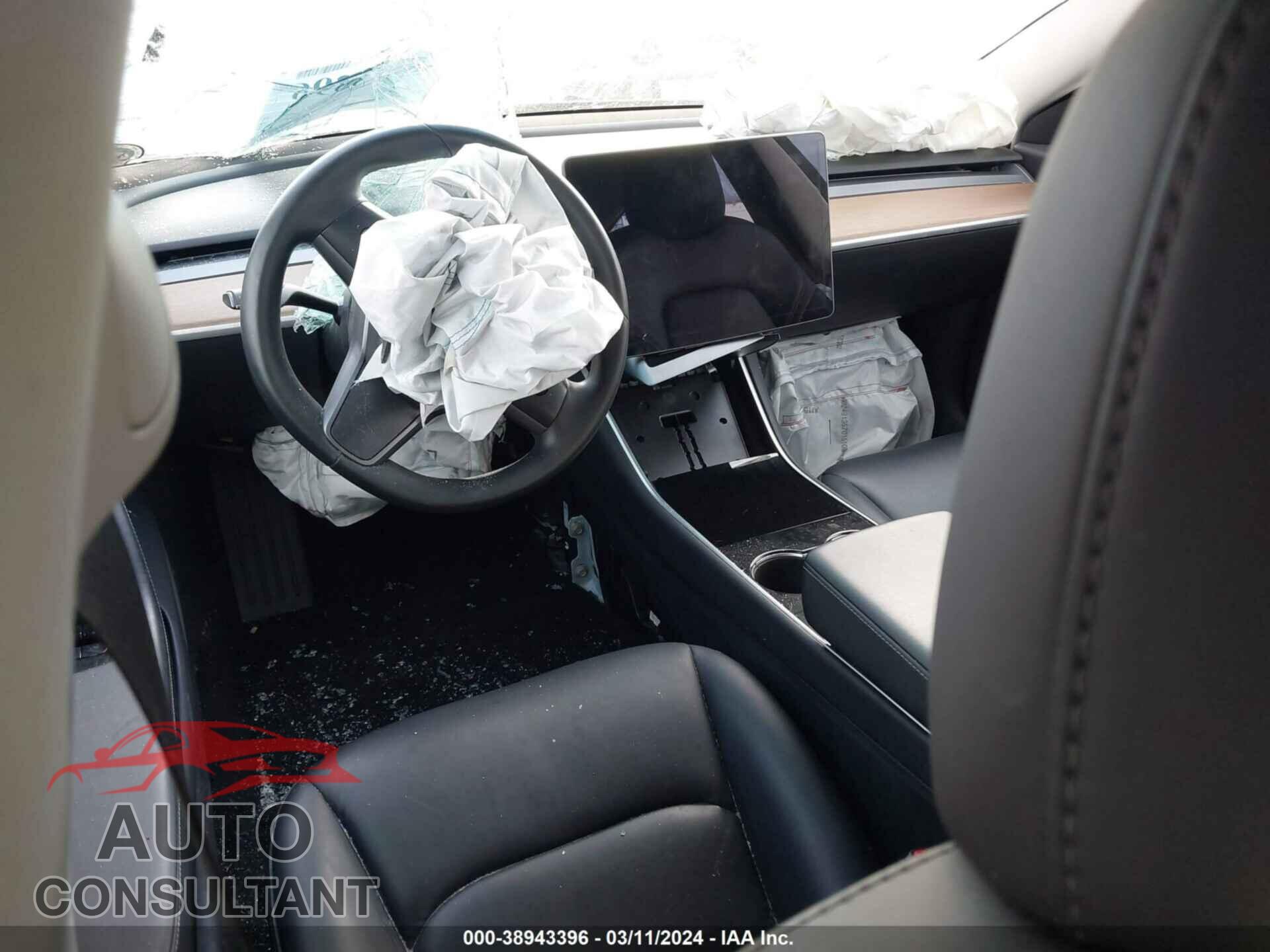 TESLA MODEL 3 2018 - 5YJ3E1EA5JF033021
