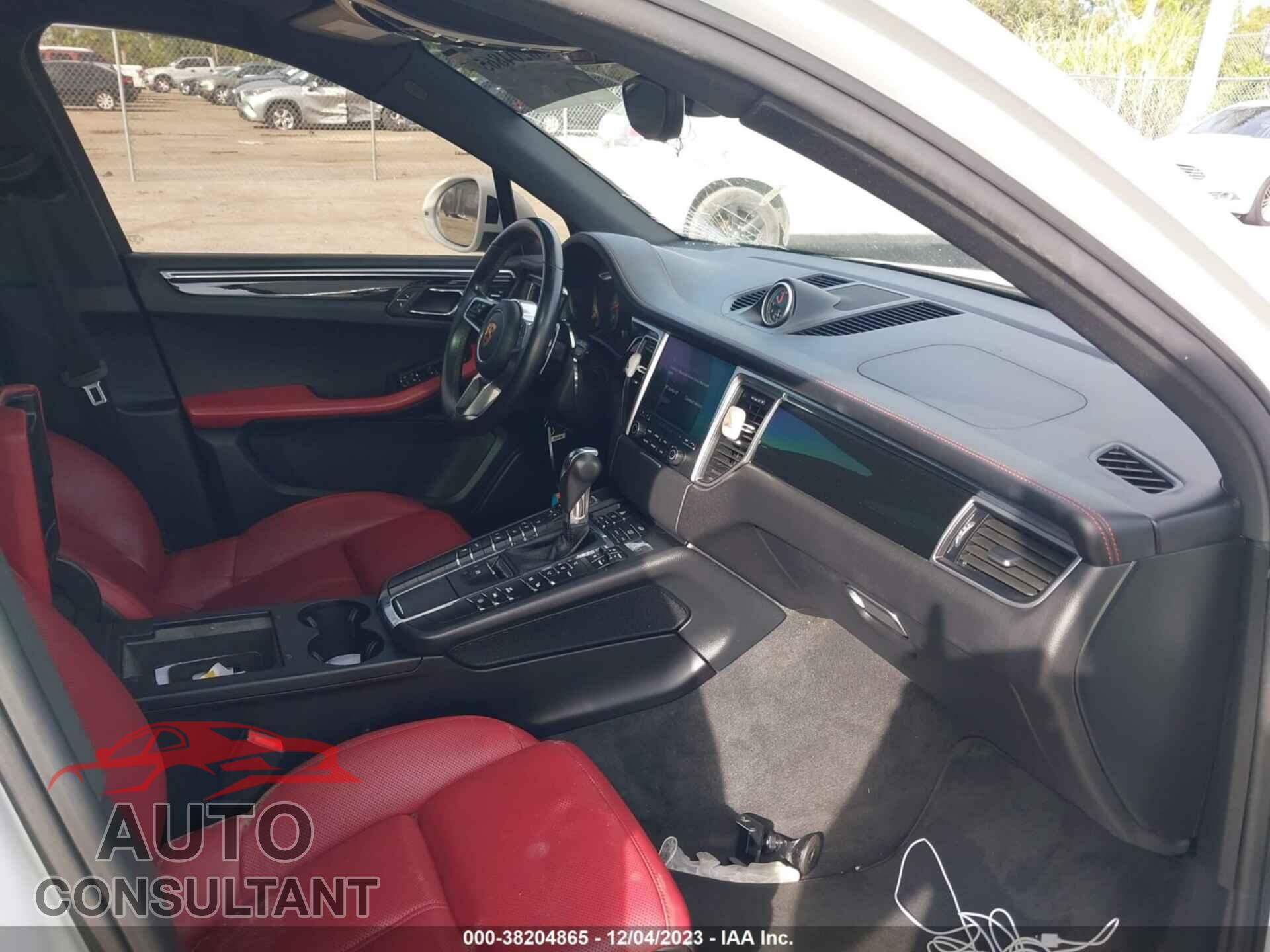 PORSCHE MACAN 2018 - WP1AB2A50JLB31383