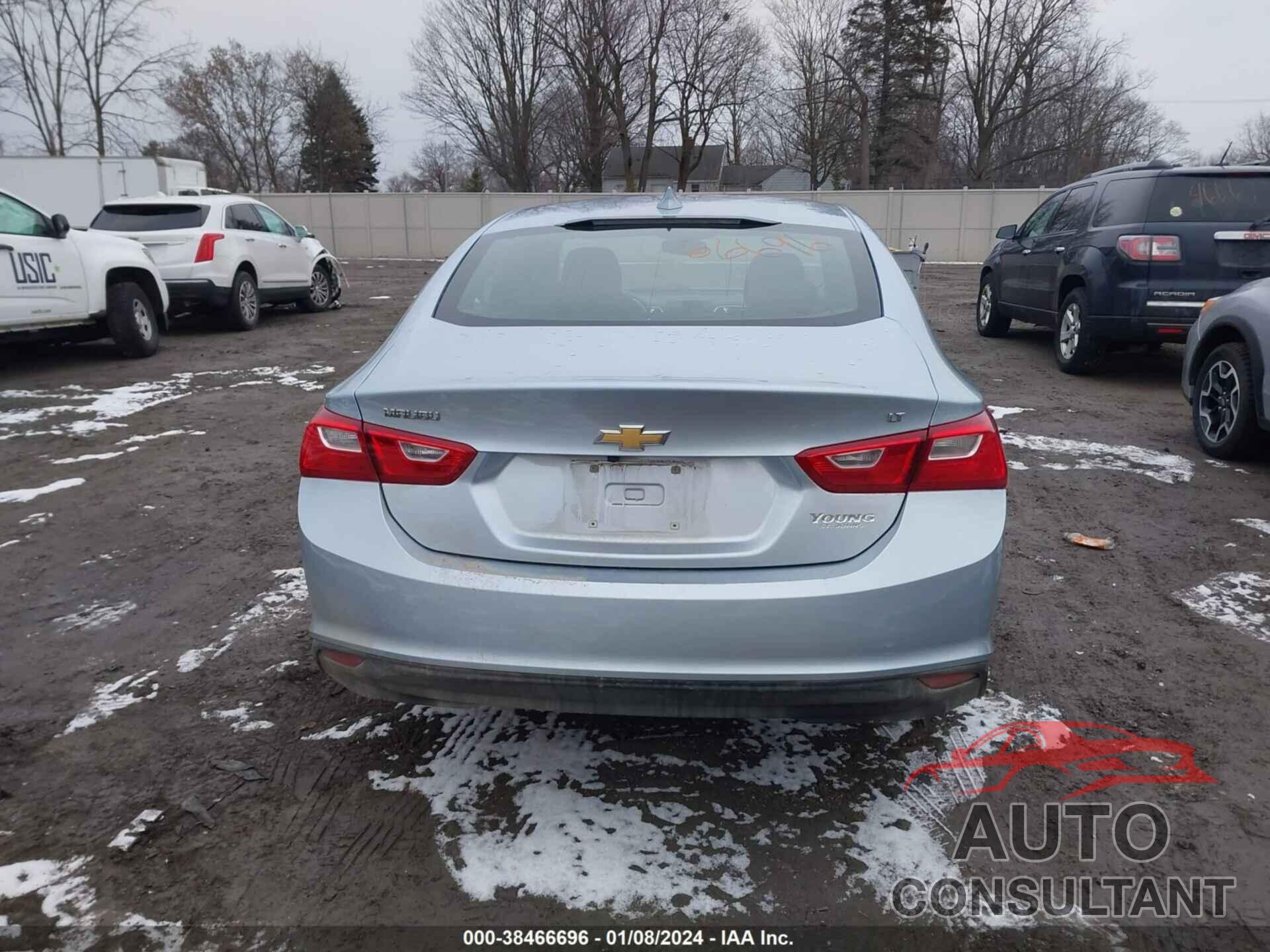 CHEVROLET MALIBU 2018 - 1G1ZD5ST5JF135921