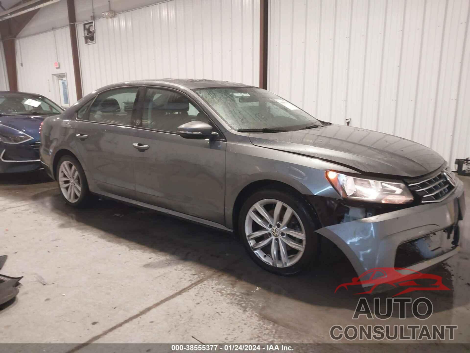 VOLKSWAGEN PASSAT 2019 - 1VWLA7A32KC012371