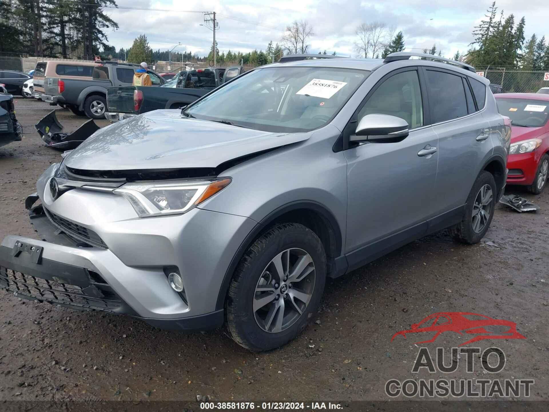 TOYOTA RAV4 2018 - JTMRFREV8JJ193721