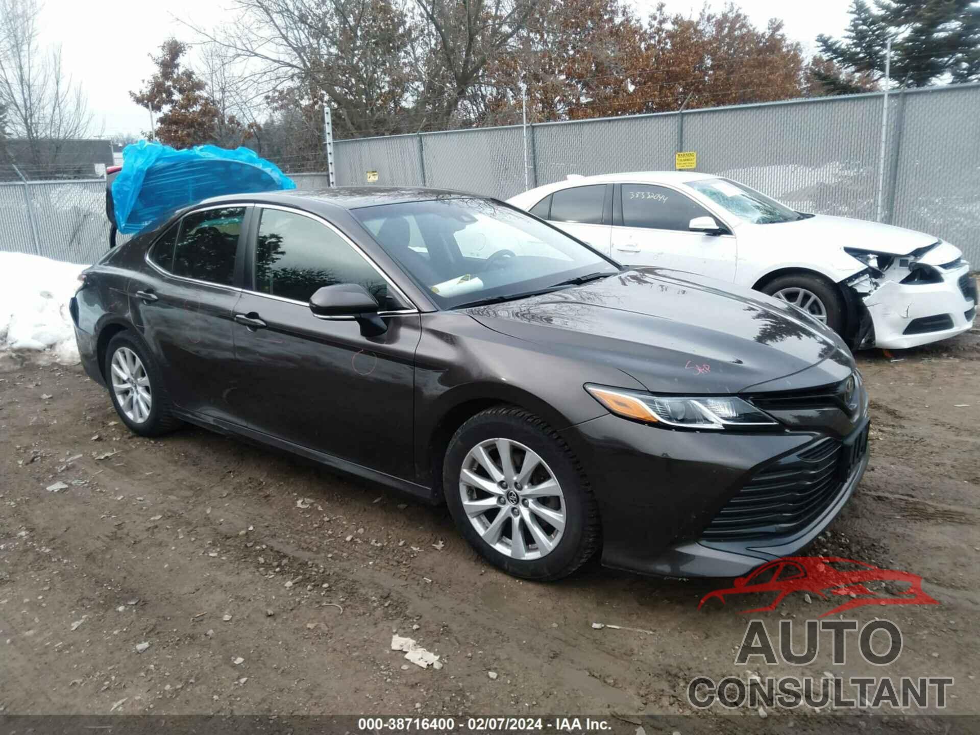 TOYOTA CAMRY 2018 - JTNB11HK2J3009389