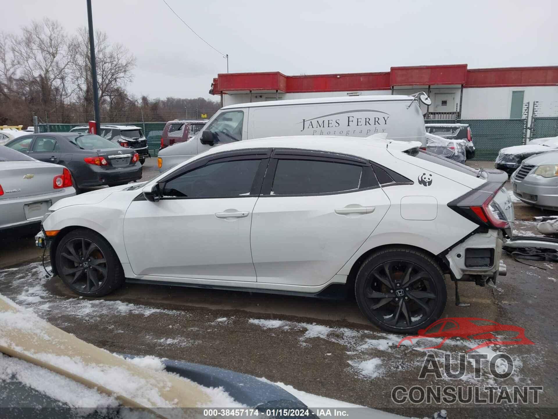 HONDA CIVIC 2017 - SHHFK7H44HU207586