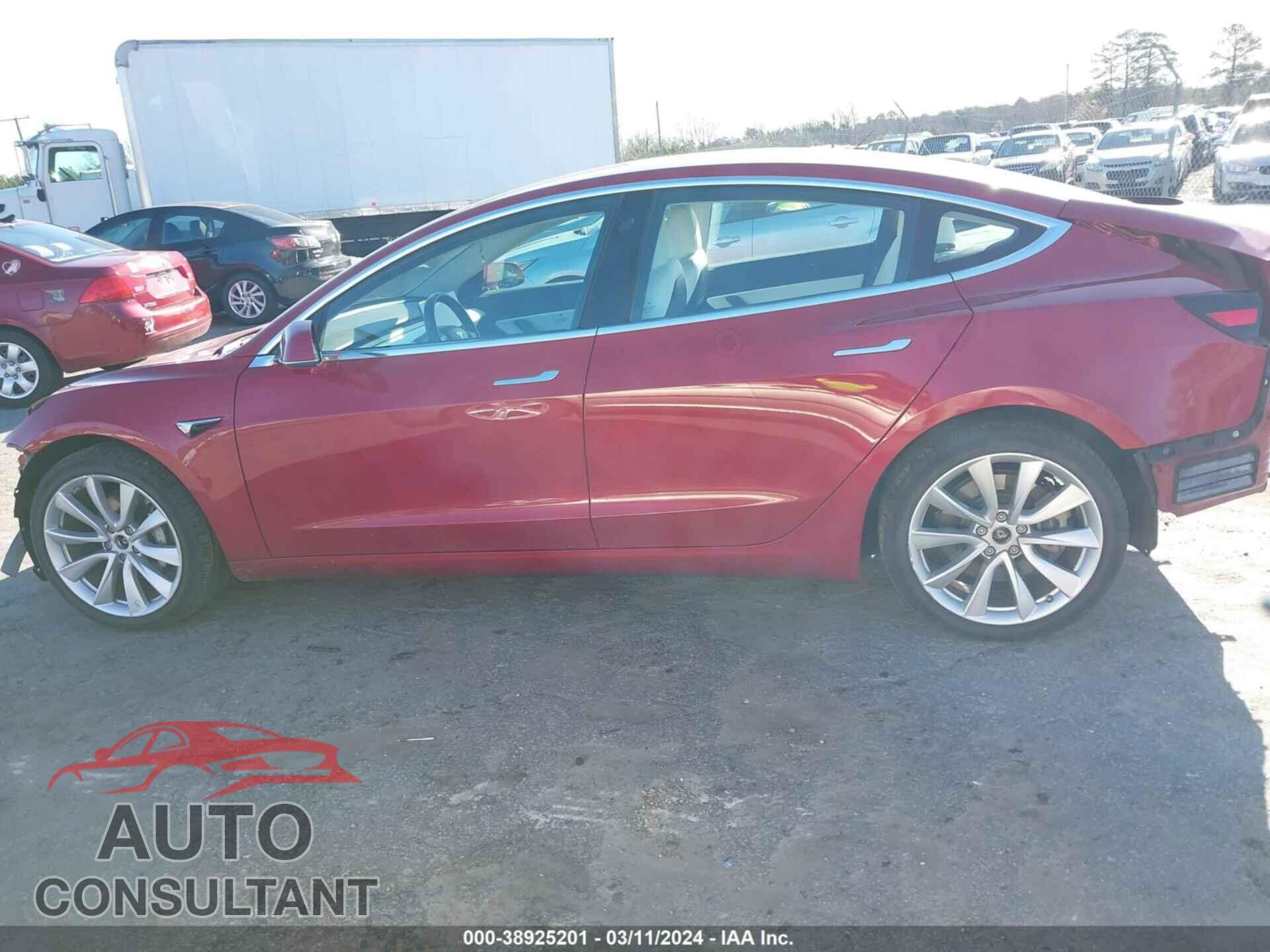 TESLA MODEL 3 2018 - 5YJ3E1EB5JF097455