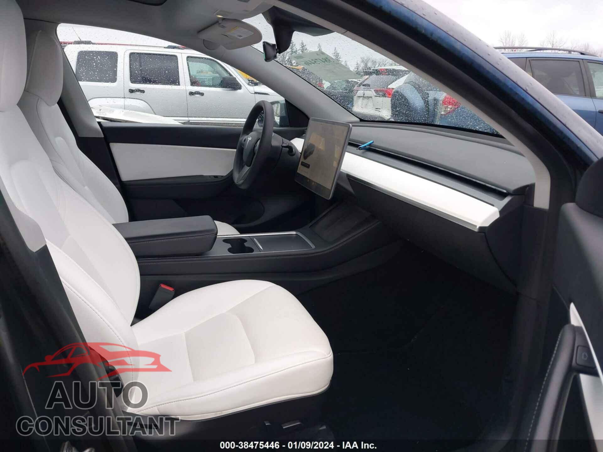 TESLA MODEL Y 2021 - 5YJYGAEE8MF299656