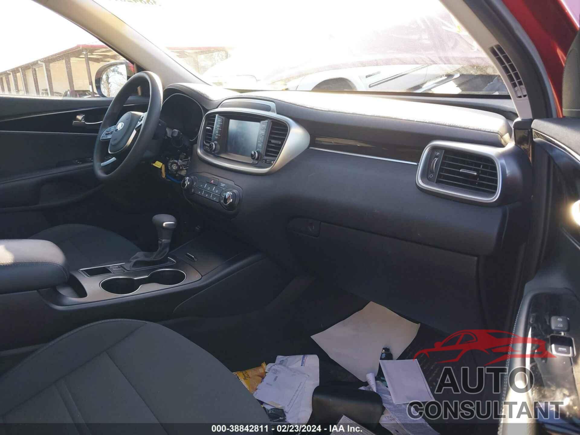 KIA SORENTO 2019 - 5XYPGDA37KG498382