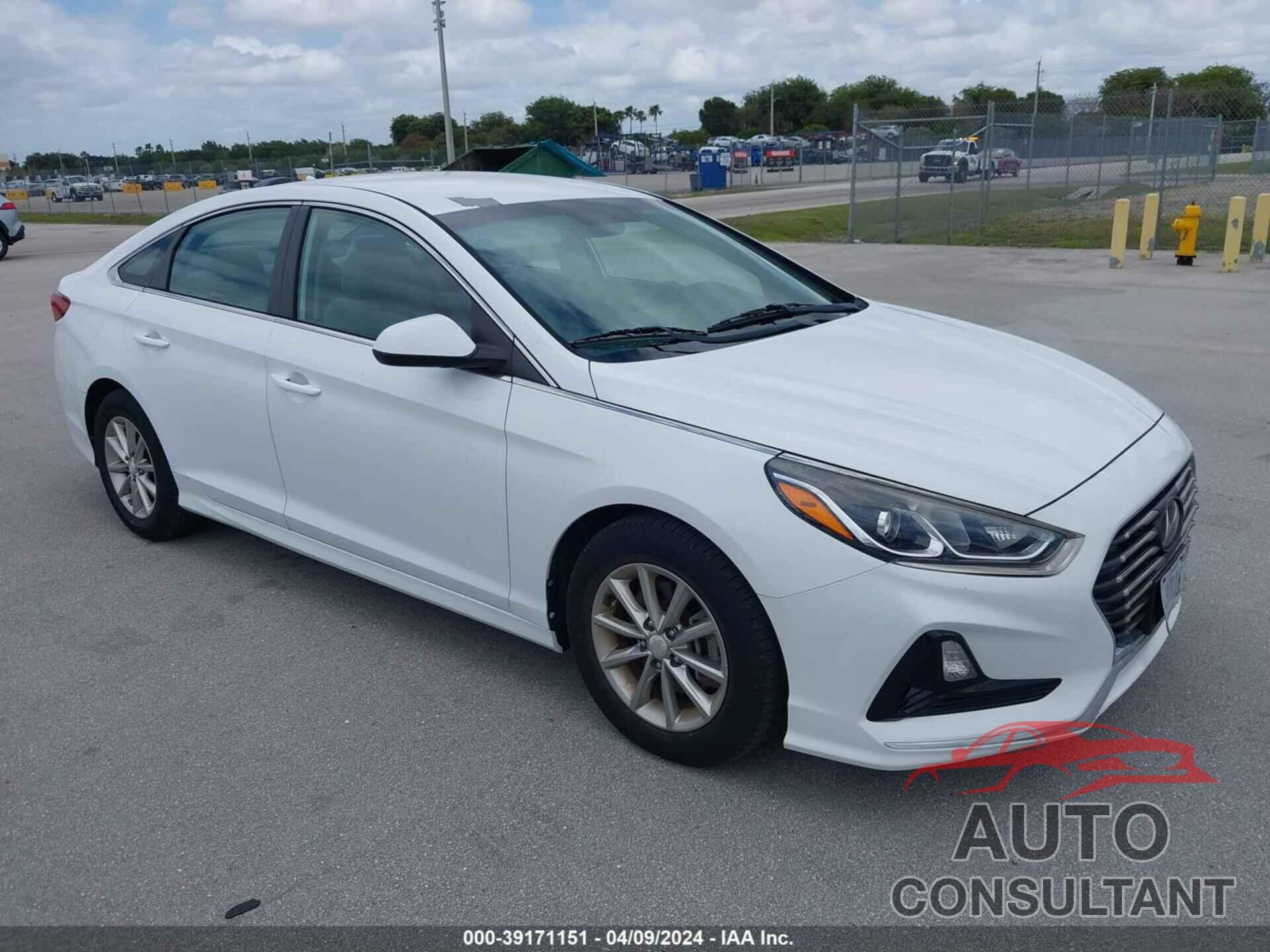 HYUNDAI SONATA 2018 - 5NPE24AA0JH702564
