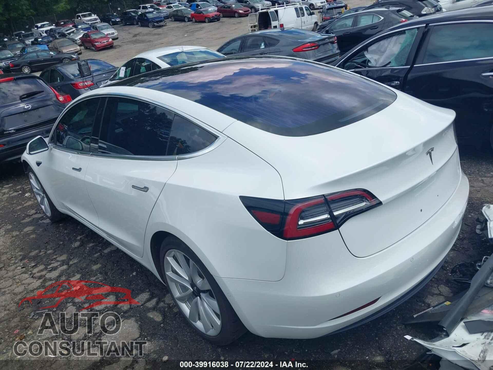TESLA MODEL 3 2018 - 5YJ3E1EA5JF018308