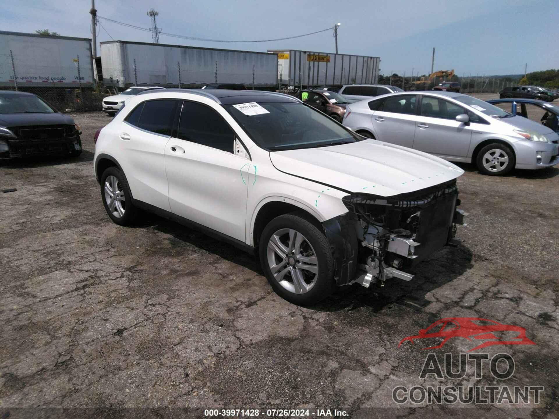 MERCEDES-BENZ GLA 250 2018 - WDCTG4GB9JJ368383