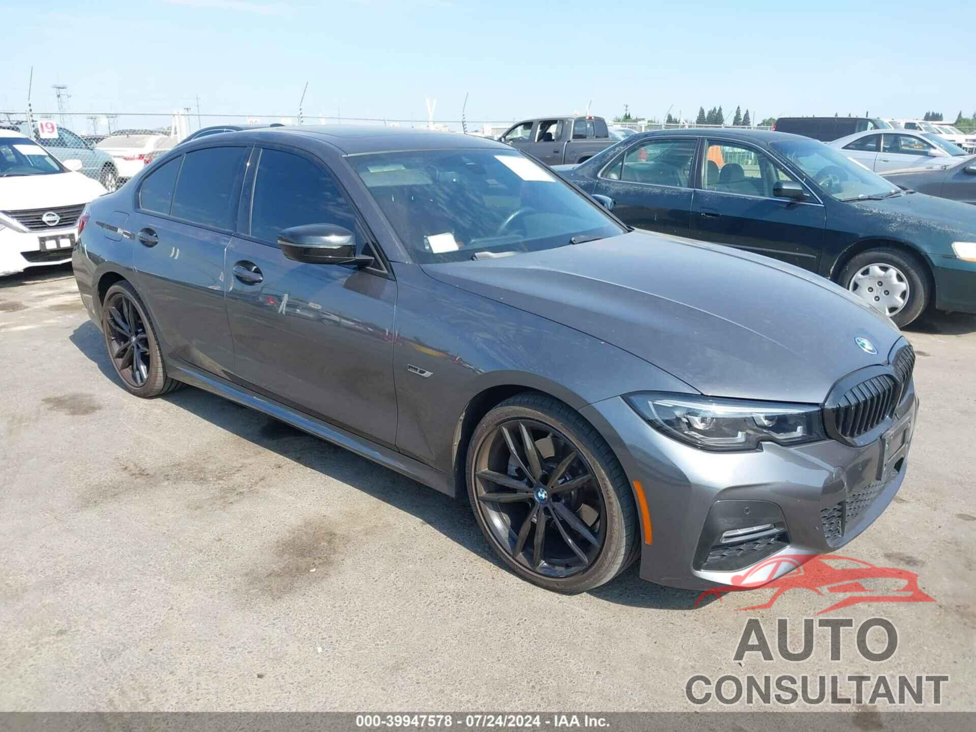 BMW 3 SERIES 2022 - 3MW5P7J01N8C37132