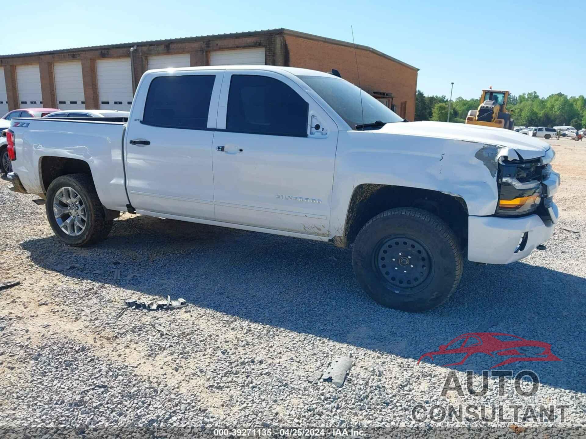 CHEVROLET SILVERADO 1500 2018 - 3GCUKREC8JG533424