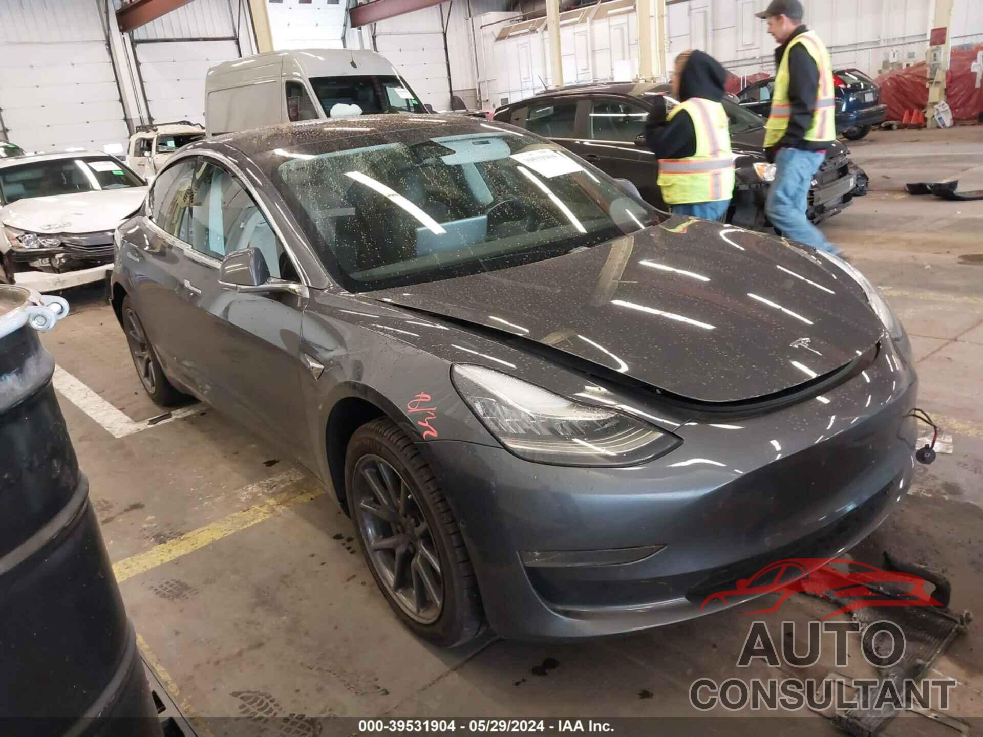 TESLA MODEL 3 2018 - 5YJ3E1EA7JF158909