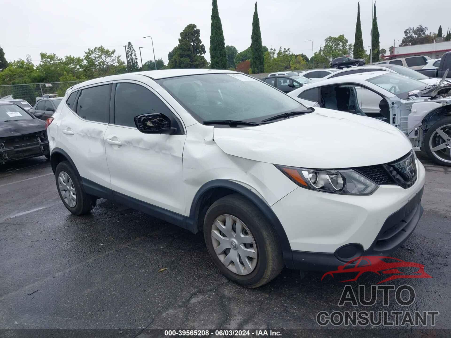 NISSAN ROGUE SPORT 2018 - JN1BJ1CRXJW264673