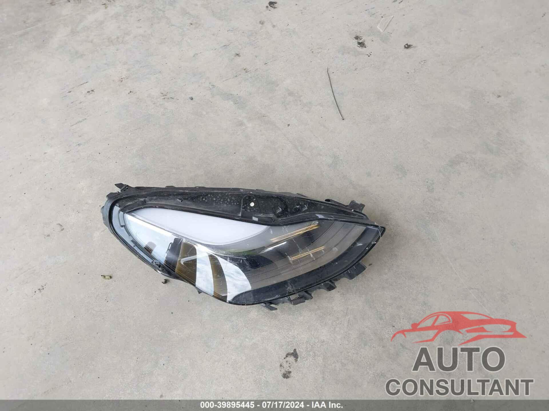 TESLA MODEL Y 2023 - 7SAYGDEE9PF880205