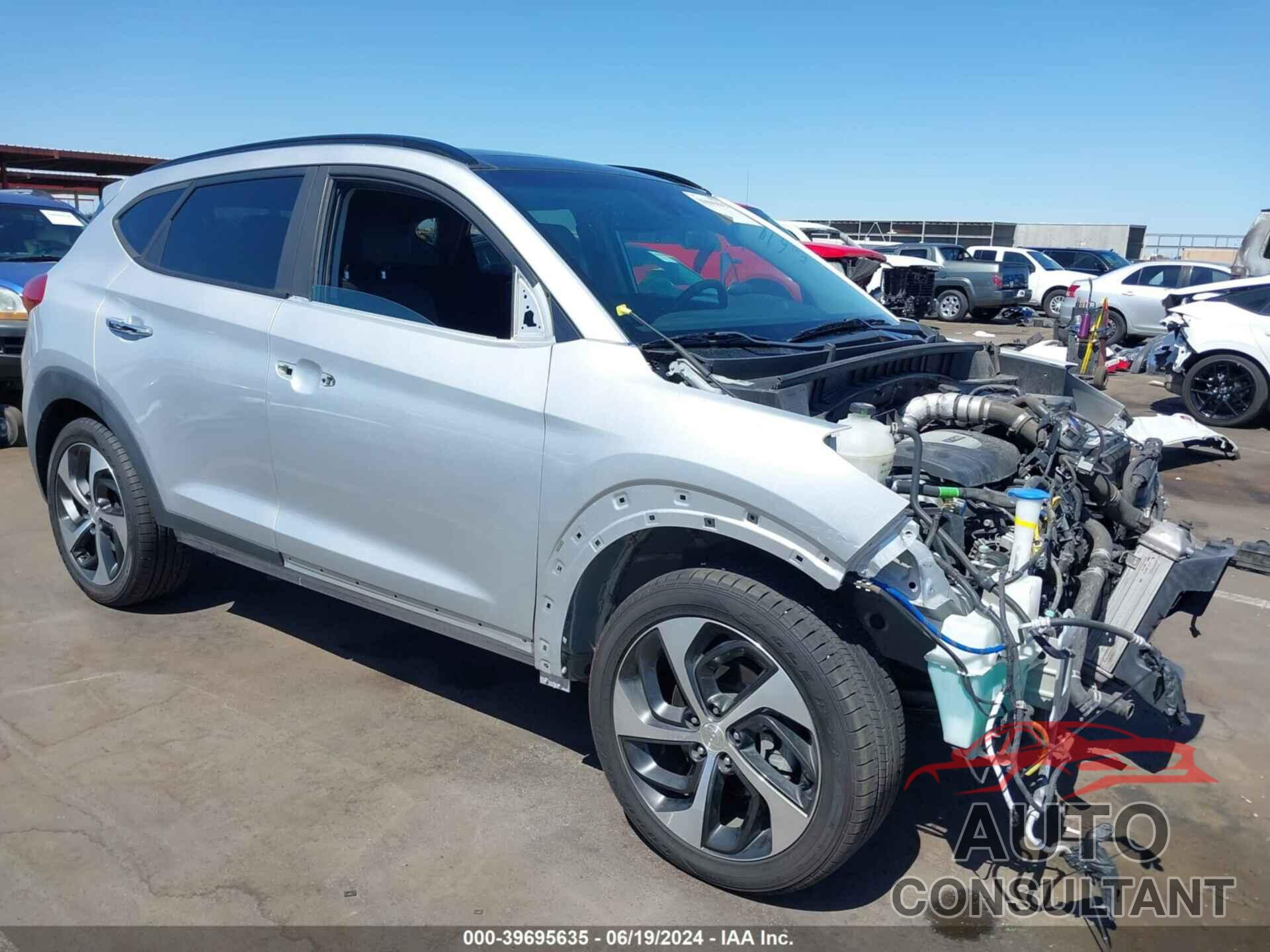 HYUNDAI TUCSON 2018 - KM8J33A29JU682122