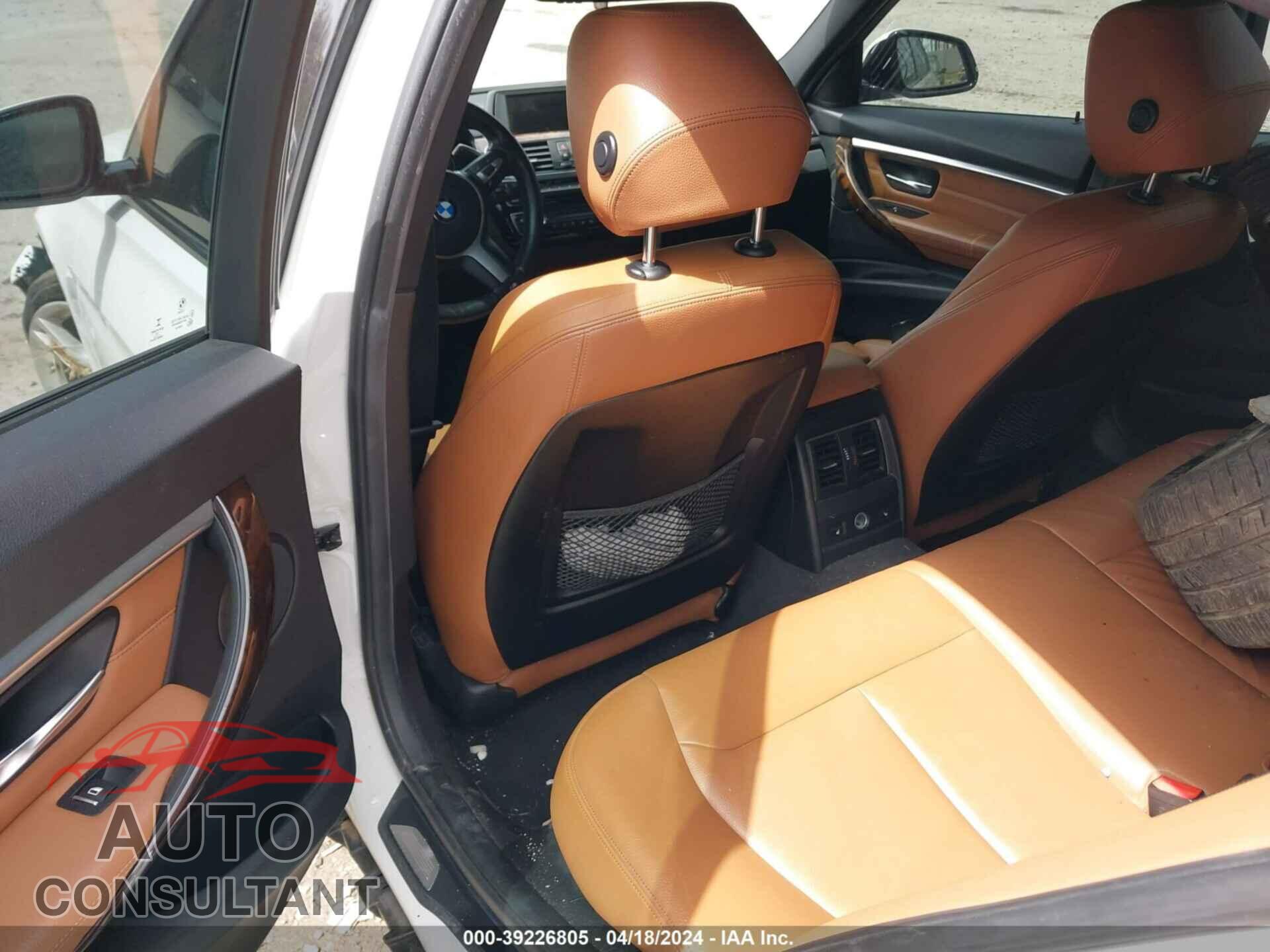 BMW 328I 2016 - WBA8E3G5XGNU02206