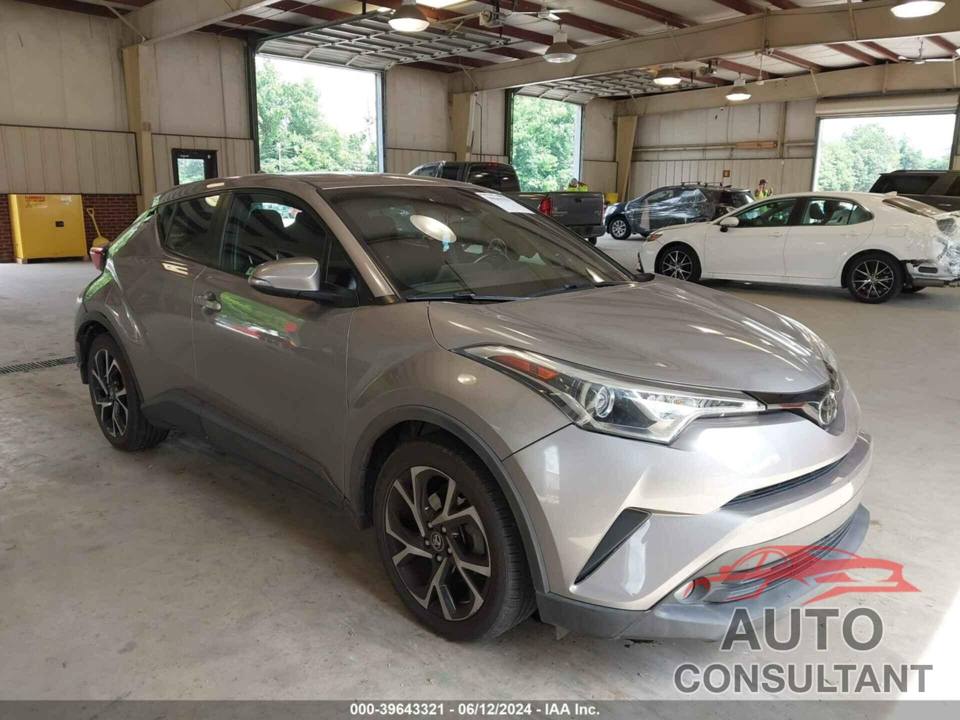 TOYOTA C-HR 2018 - NMTKHMBX9JR047074