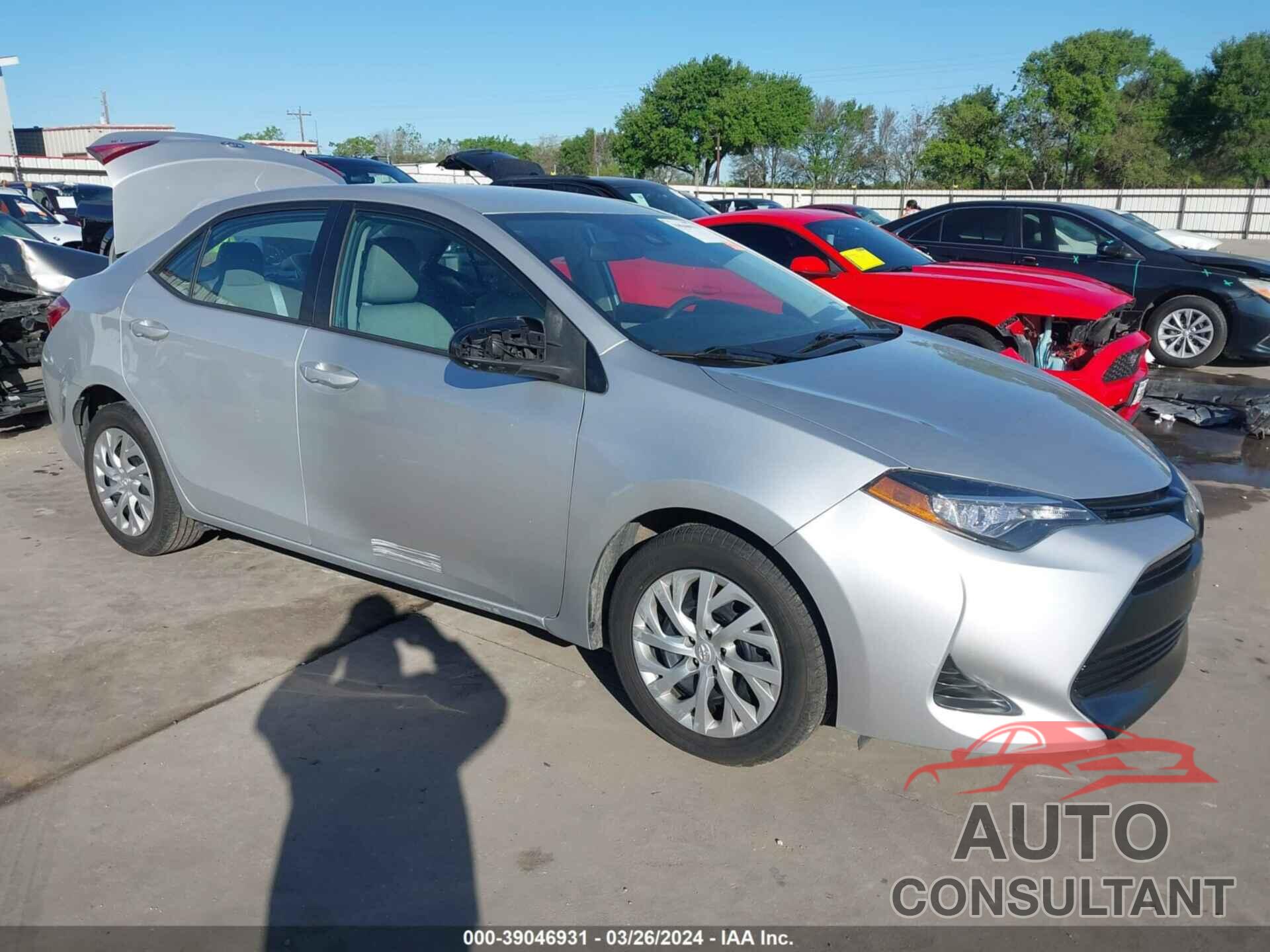 TOYOTA COROLLA 2019 - 2T1BURHE6KC166436