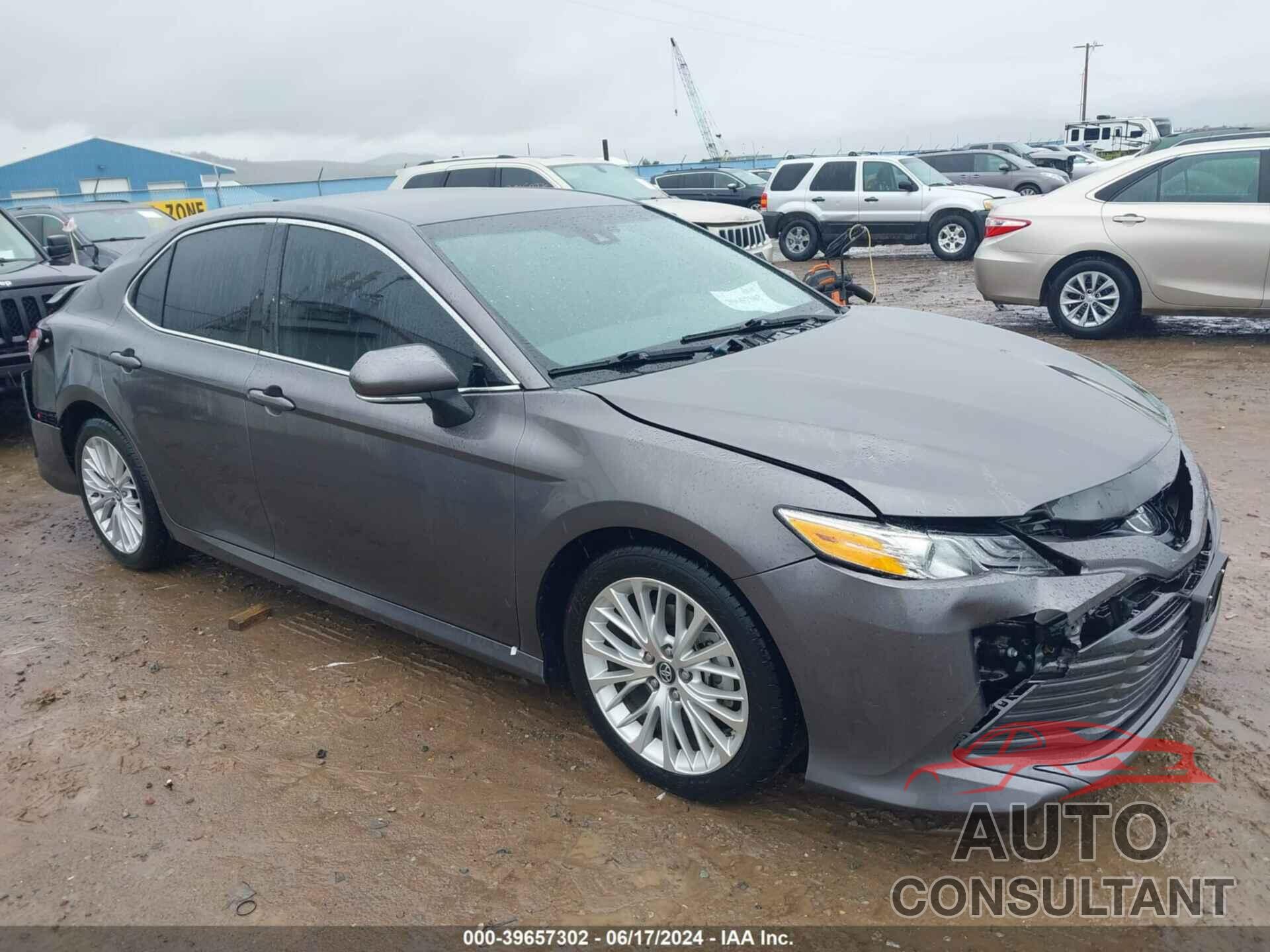 TOYOTA CAMRY 2019 - 4T1B11HK0KU283962