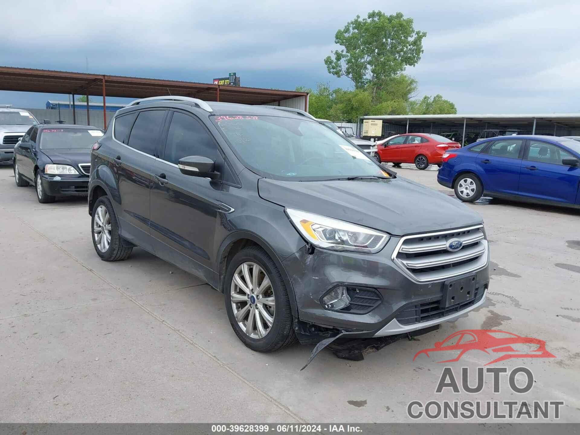 FORD ESCAPE 2017 - 1FMCU0J98HUE93411