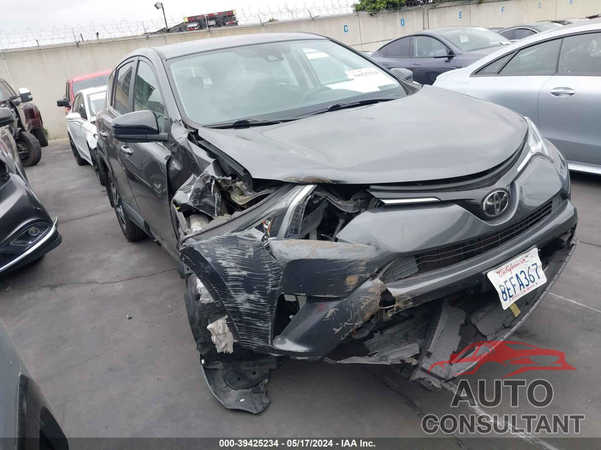 TOYOTA RAV4 2018 - 2T3ZFREV2JW451443