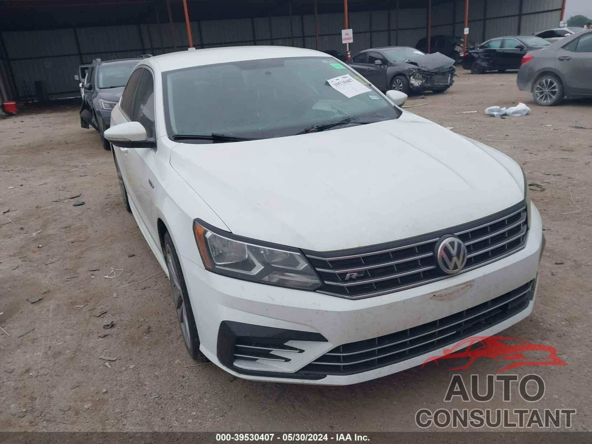 VOLKSWAGEN PASSAT 2017 - 1VWDT7A37HC030047