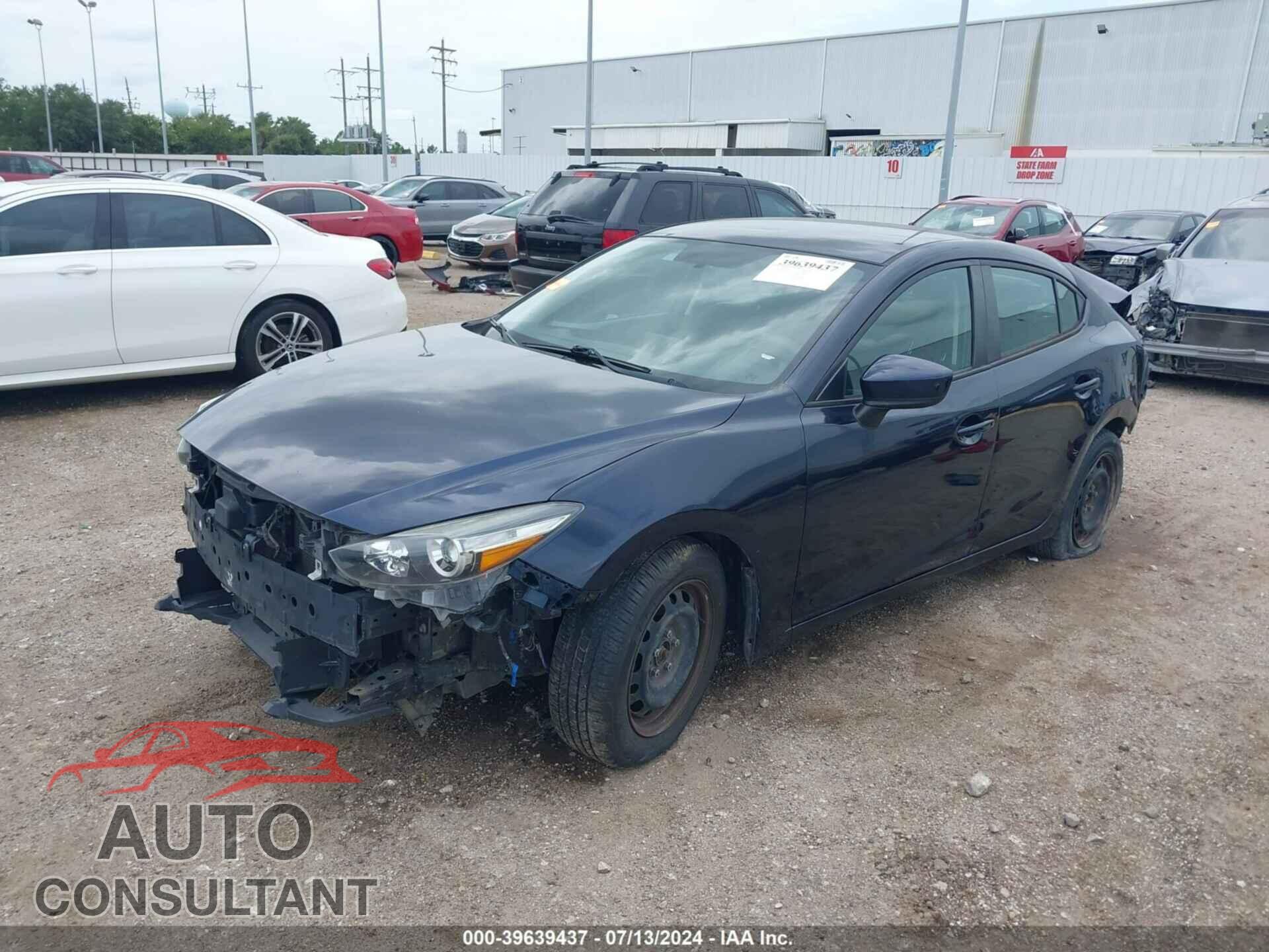 MAZDA MAZDA3 2017 - 3MZBN1U76HM104666