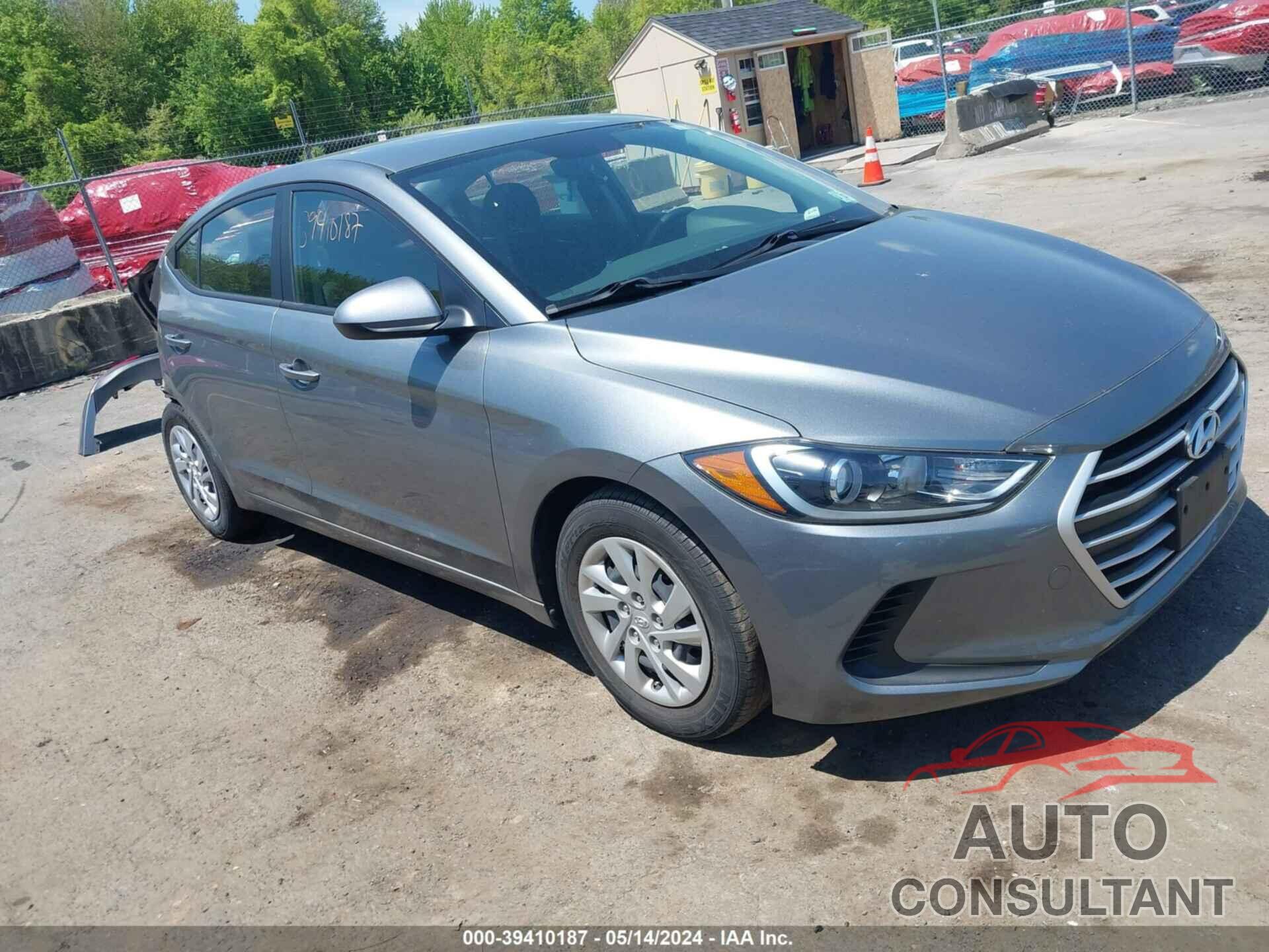 HYUNDAI ELANTRA 2018 - KMHD74LF7JU590899