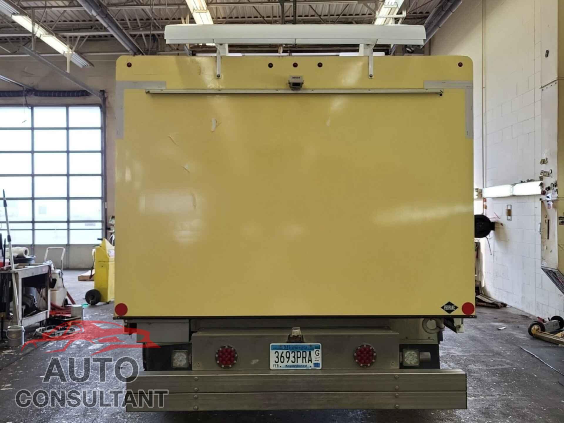 FORD ECONOLINE 2018 - 1FDXE4FS3JDC18665