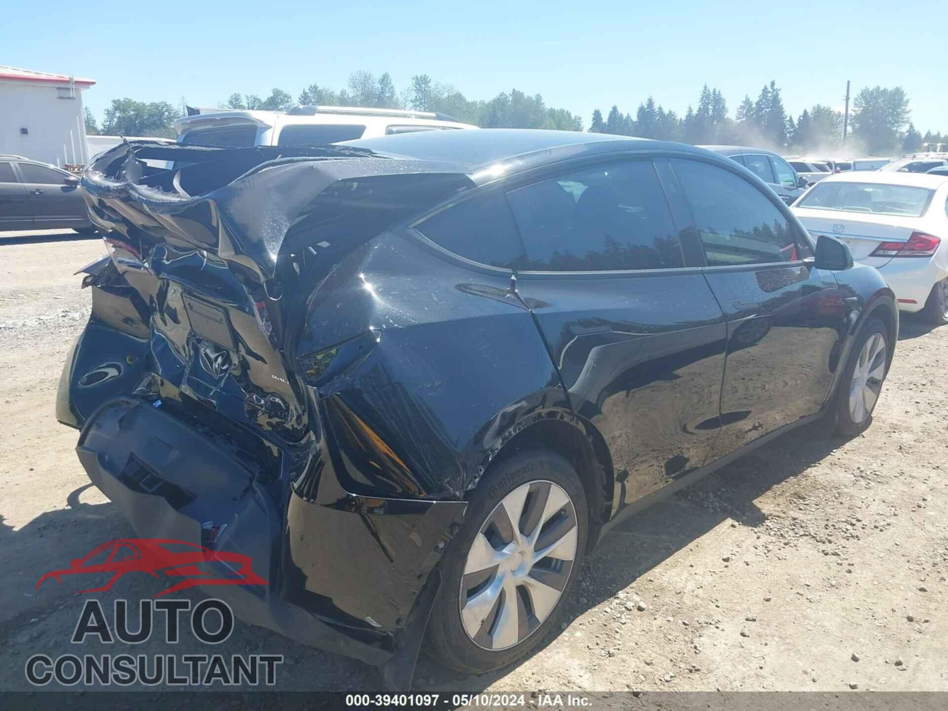 TESLA MODEL Y 2023 - 7SAYGDEE6PF843869