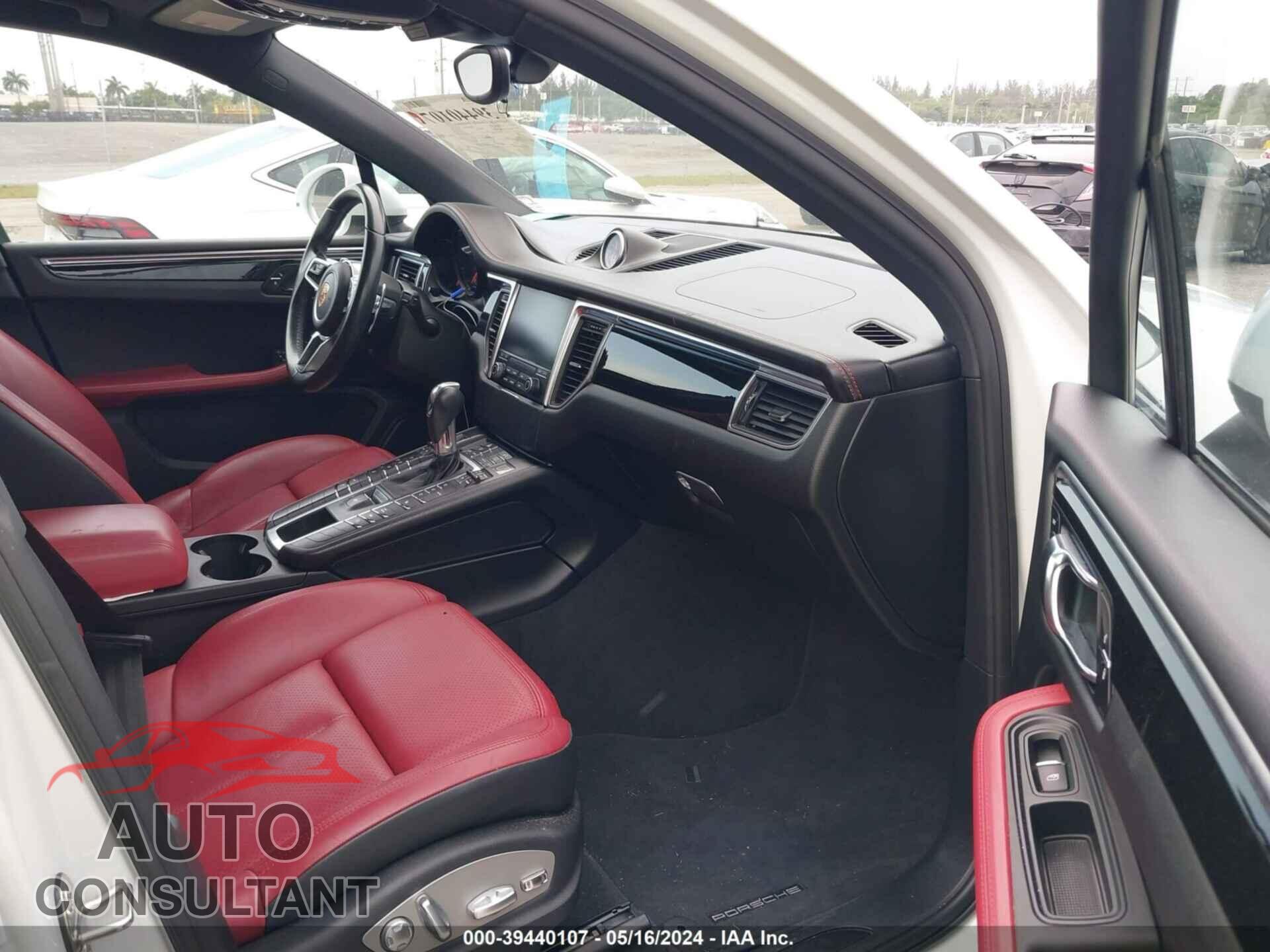 PORSCHE MACAN 2017 - WP1AA2A56HLB82545