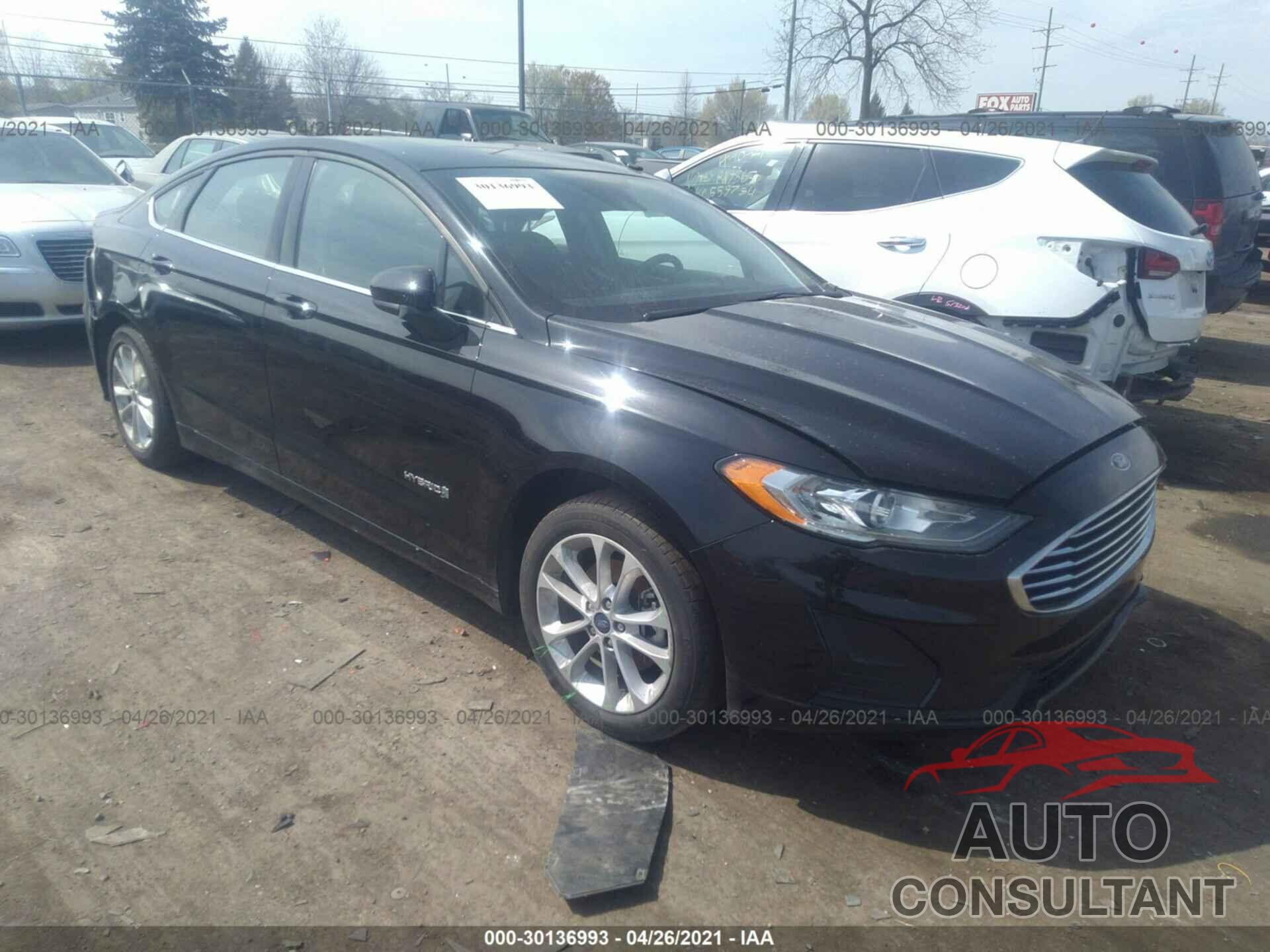 FORD FUSION HYBRID 2019 - 3FA6P0LU8KR166909