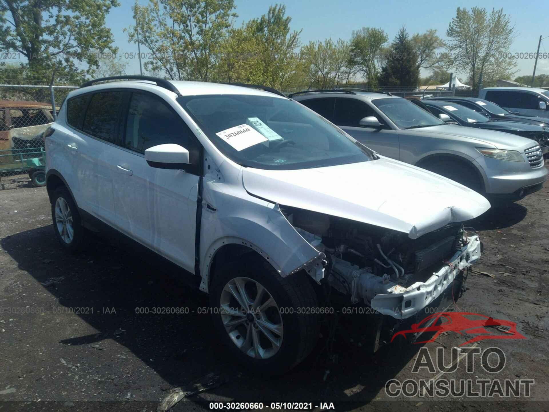 FORD ESCAPE 2018 - 1FMCU0GD7JUB17431