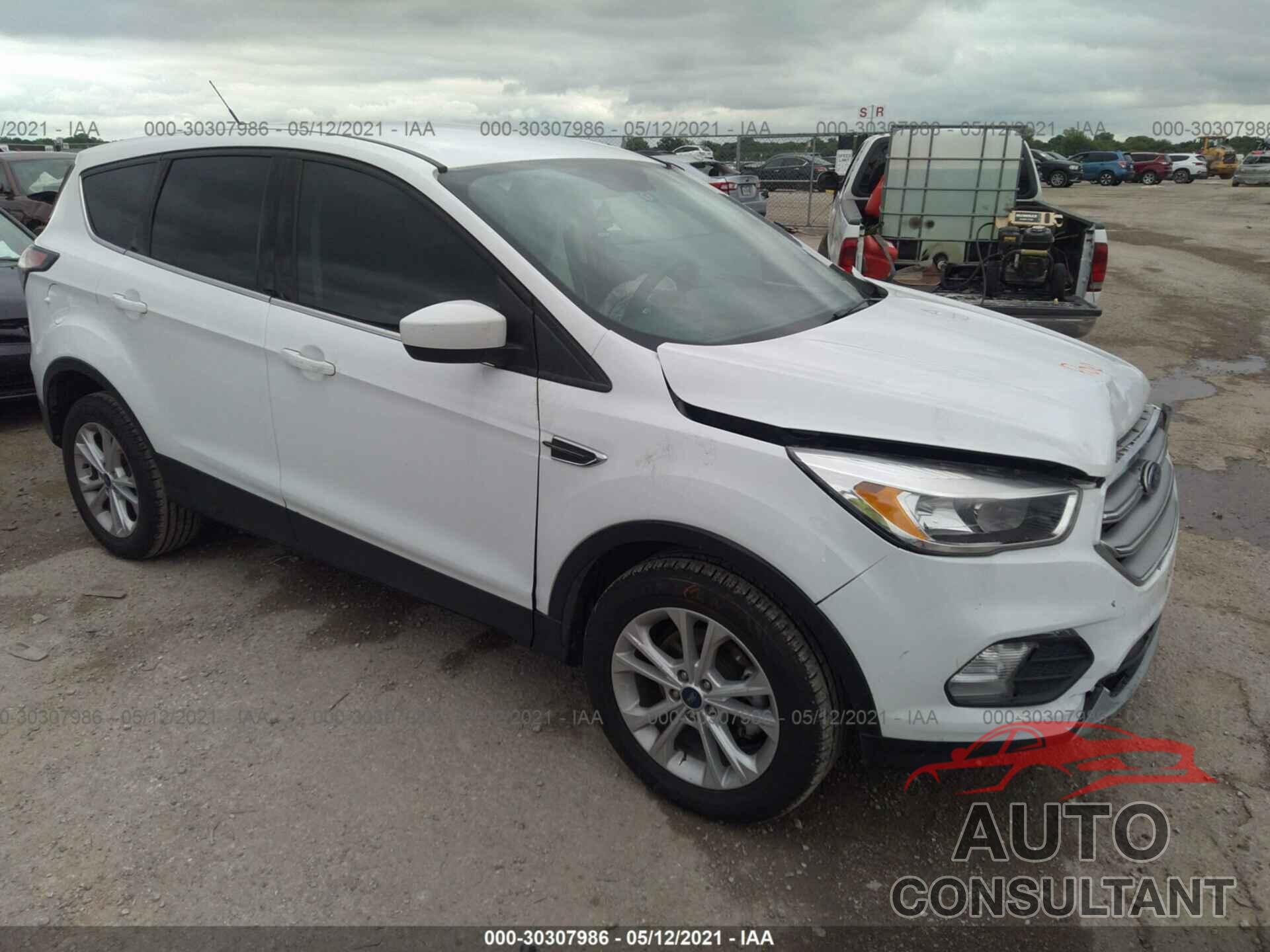 FORD ESCAPE 2017 - 1FMCU0GDXHUB03386