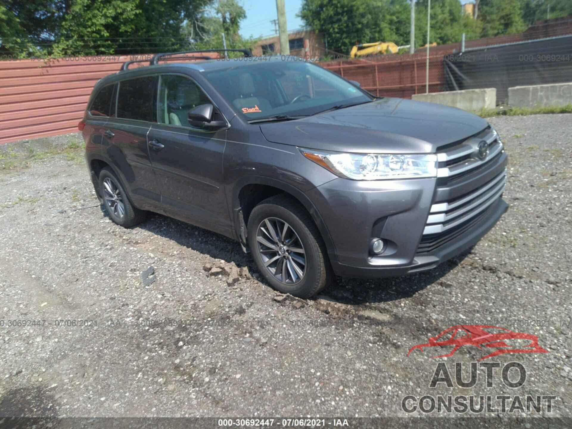 TOYOTA HIGHLANDER 2018 - 5TDJZRFH7JS896355