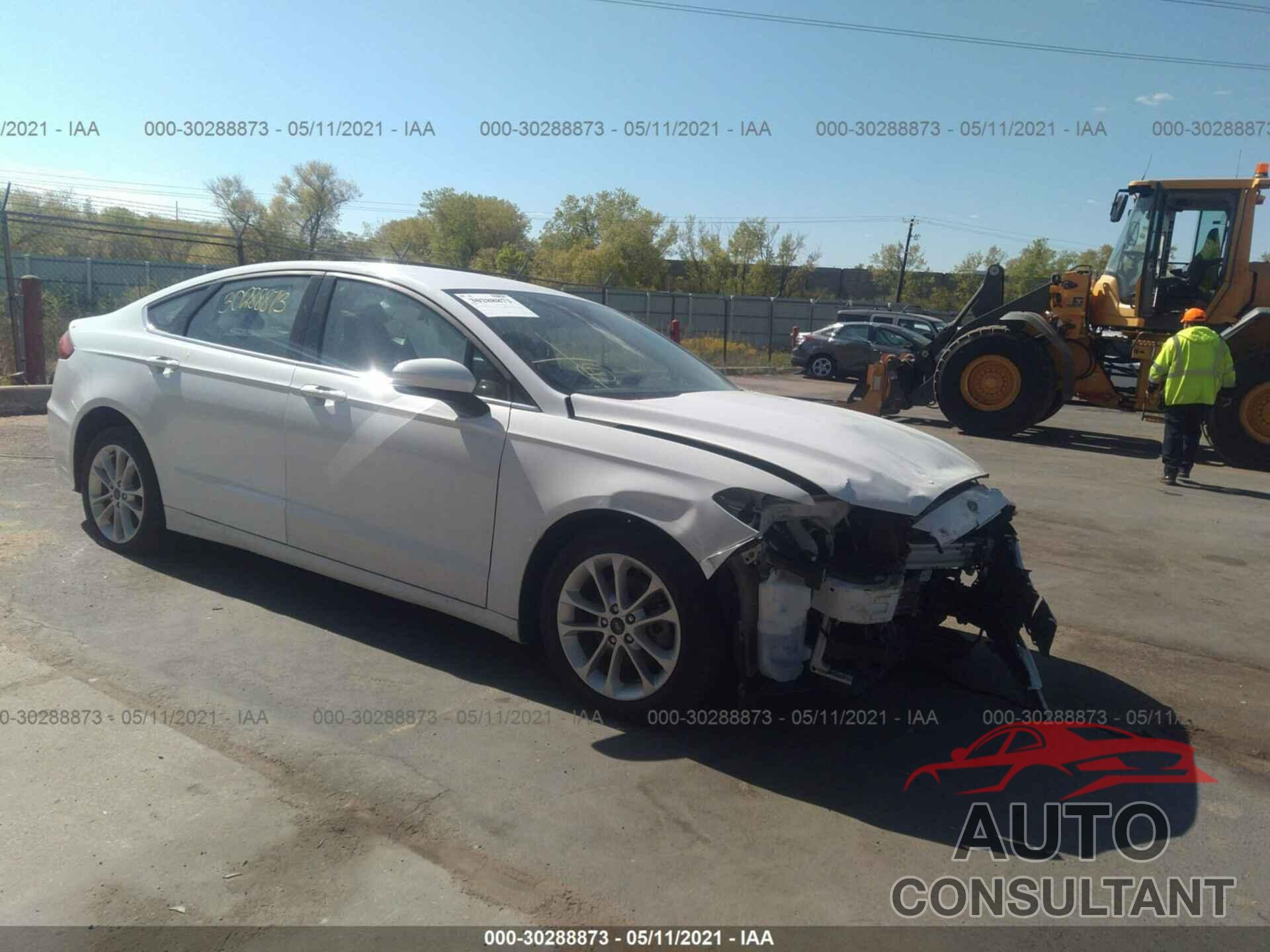 FORD FUSION HYBRID 2019 - 3FA6P0LU2KR235237