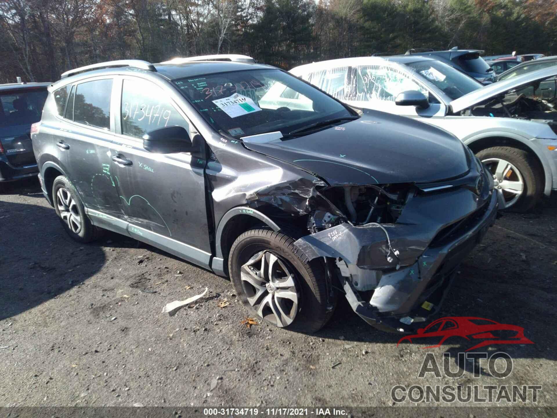 TOYOTA RAV4 2017 - JTMBFREV1HJ128964