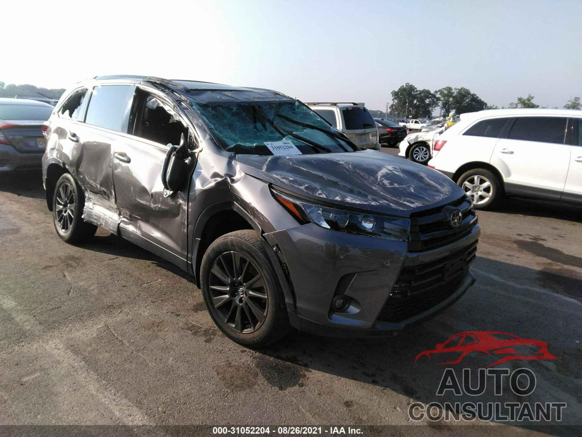 TOYOTA HIGHLANDER 2019 - 5TDJZRFH7KS564319