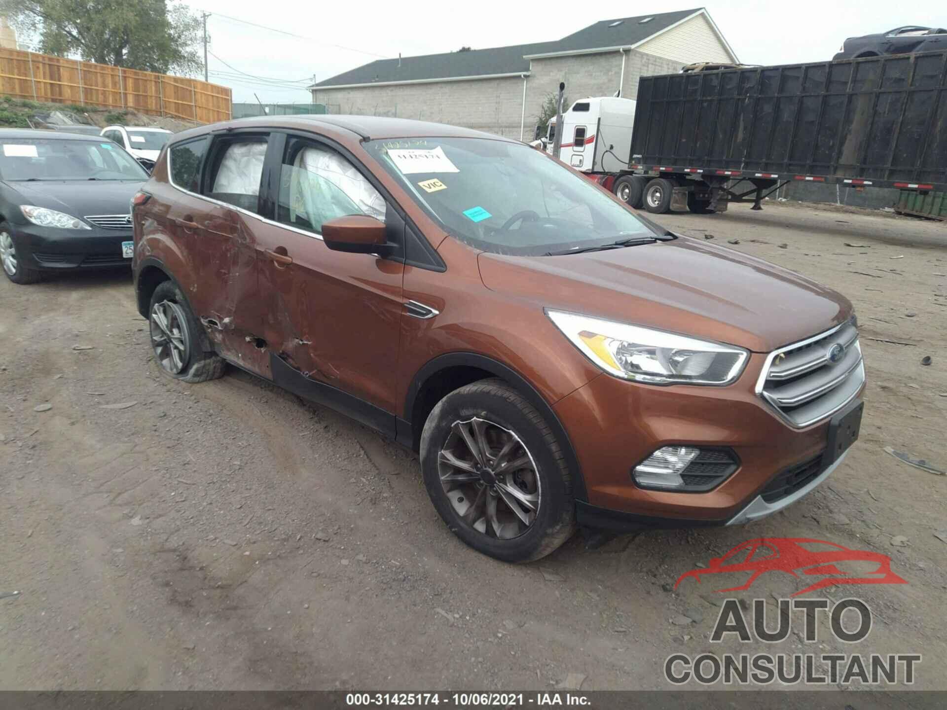 FORD ESCAPE 2017 - 1FMCU9GD7HUE07022