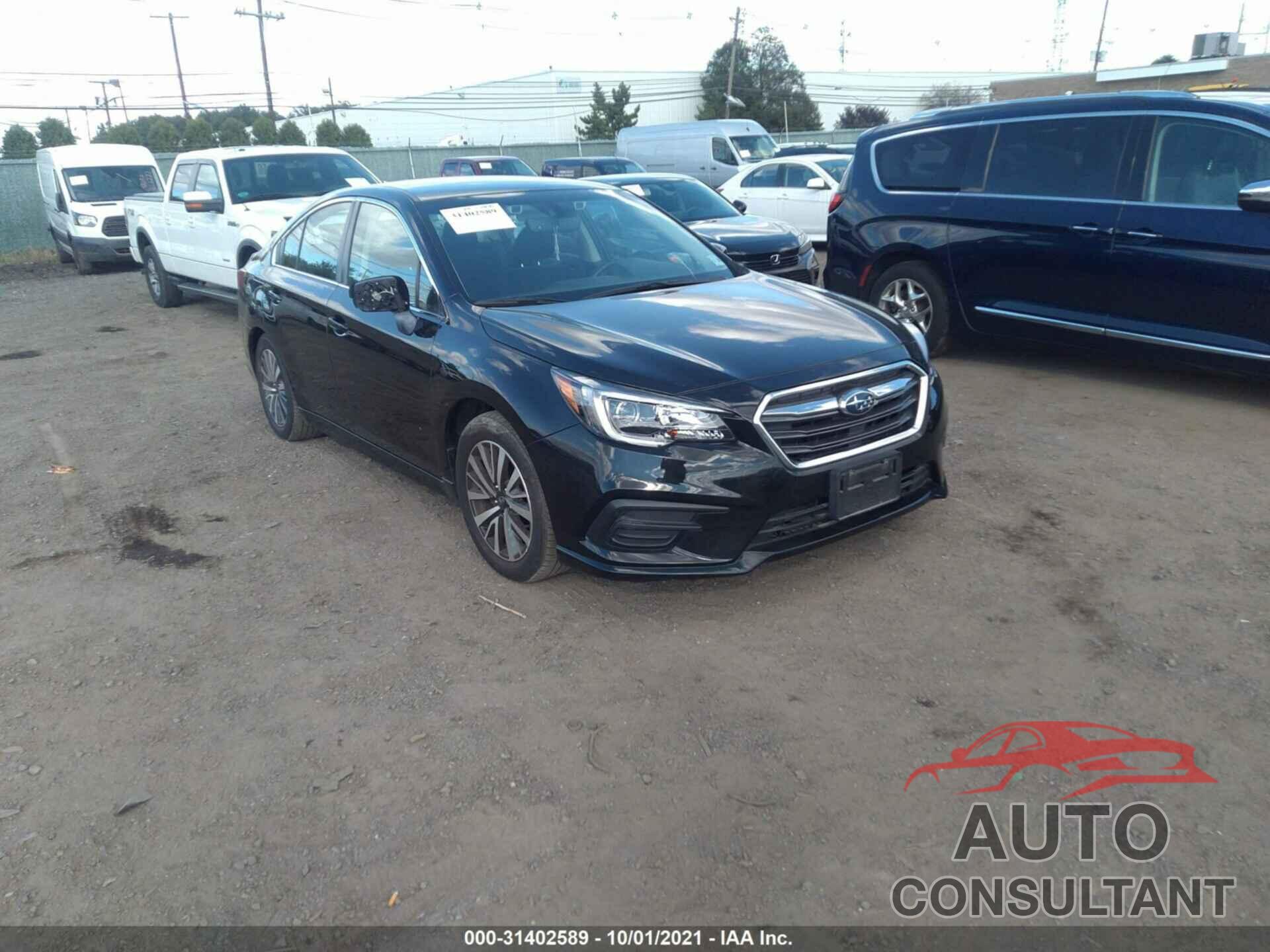 SUBARU LEGACY 2019 - 4S3BNAF60K3019855