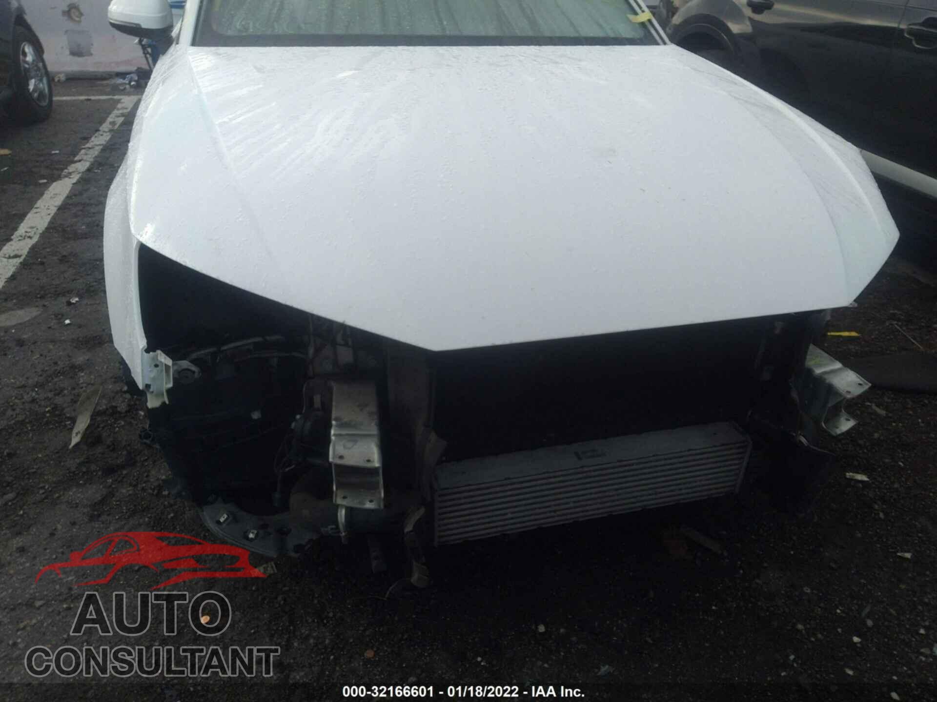 AUDI A4 2017 - WAUKMAF42HN058054