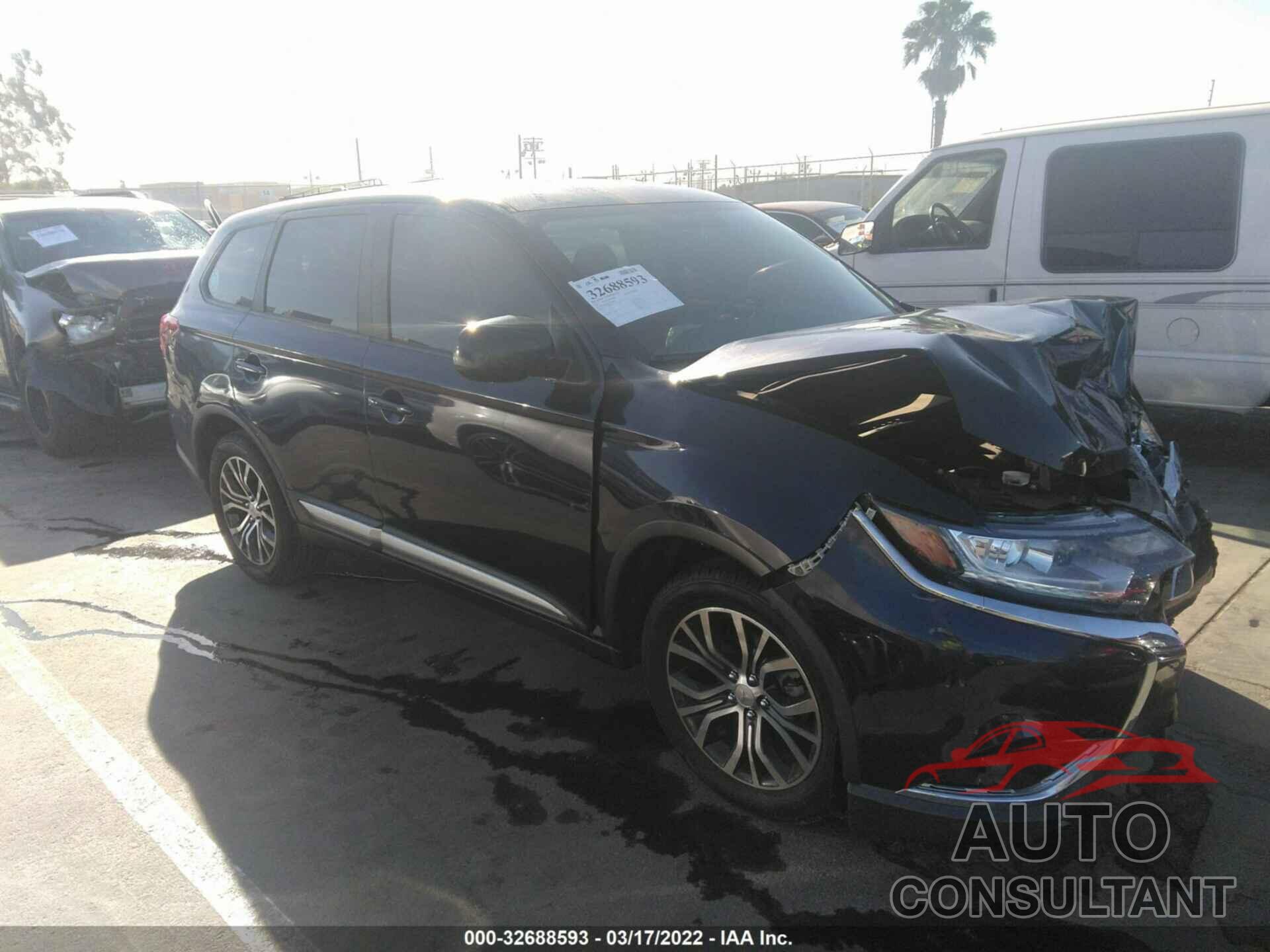 MITSUBISHI OUTLANDER 2018 - JA4AD2A31JJ004044