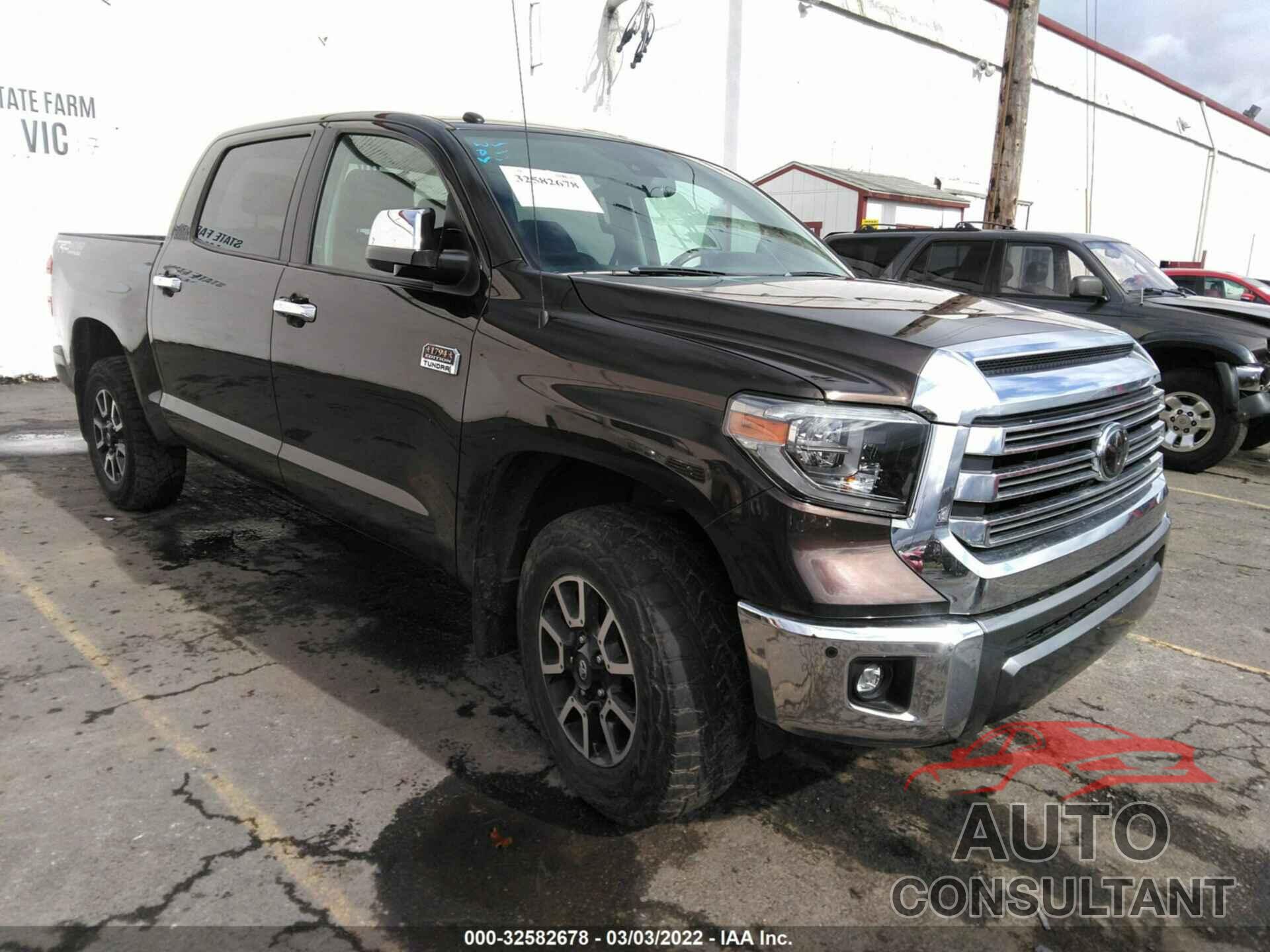 TOYOTA TUNDRA 4WD 2018 - 5TFAY5F17JX696052