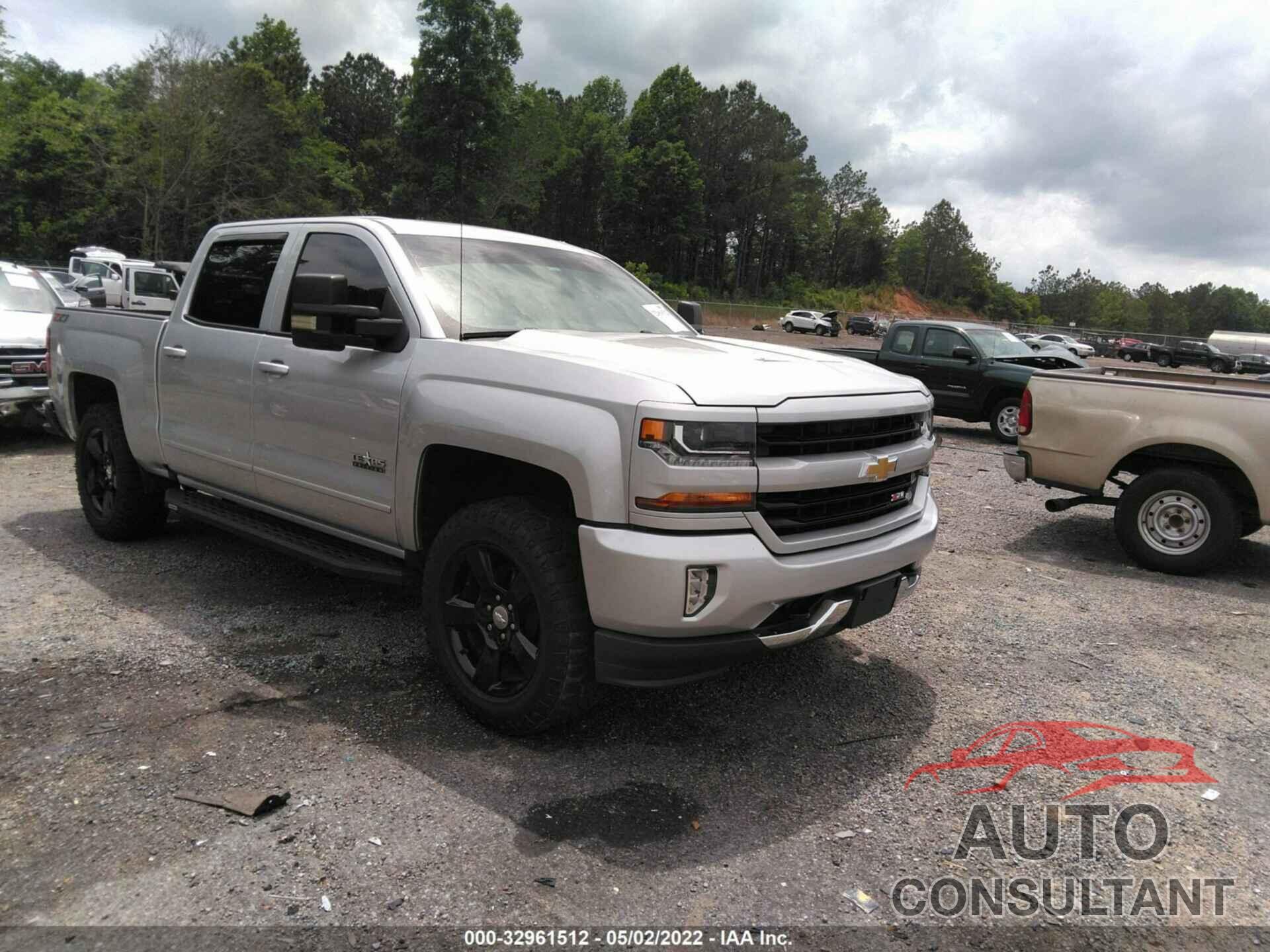 CHEVROLET SILVERADO 1500 2018 - 3GCUKREC6JG464992