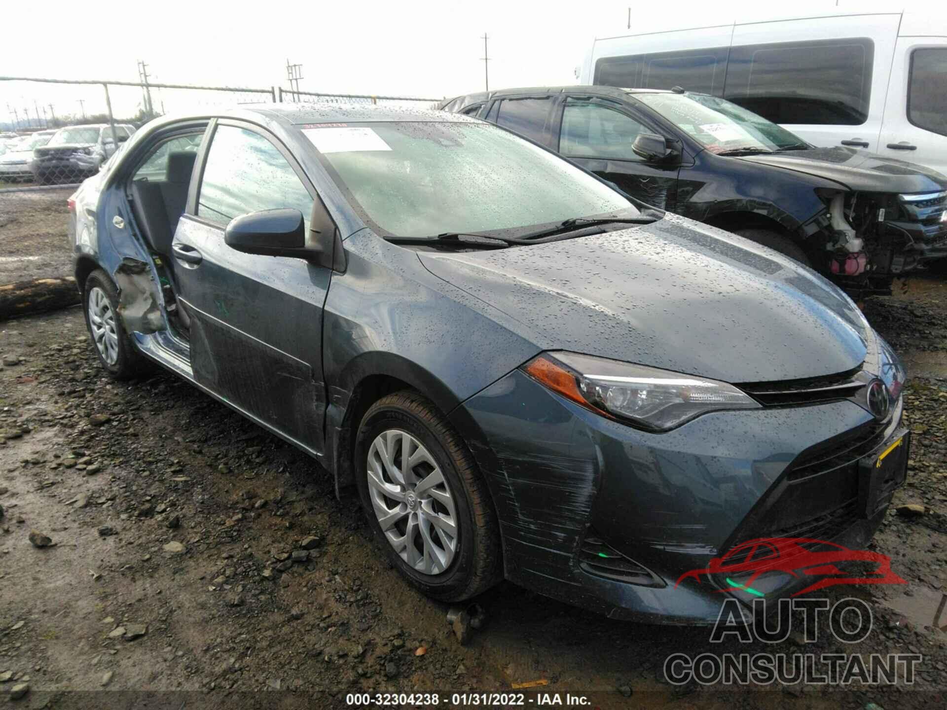 TOYOTA COROLLA 2018 - 2T1BURHE7JC082169