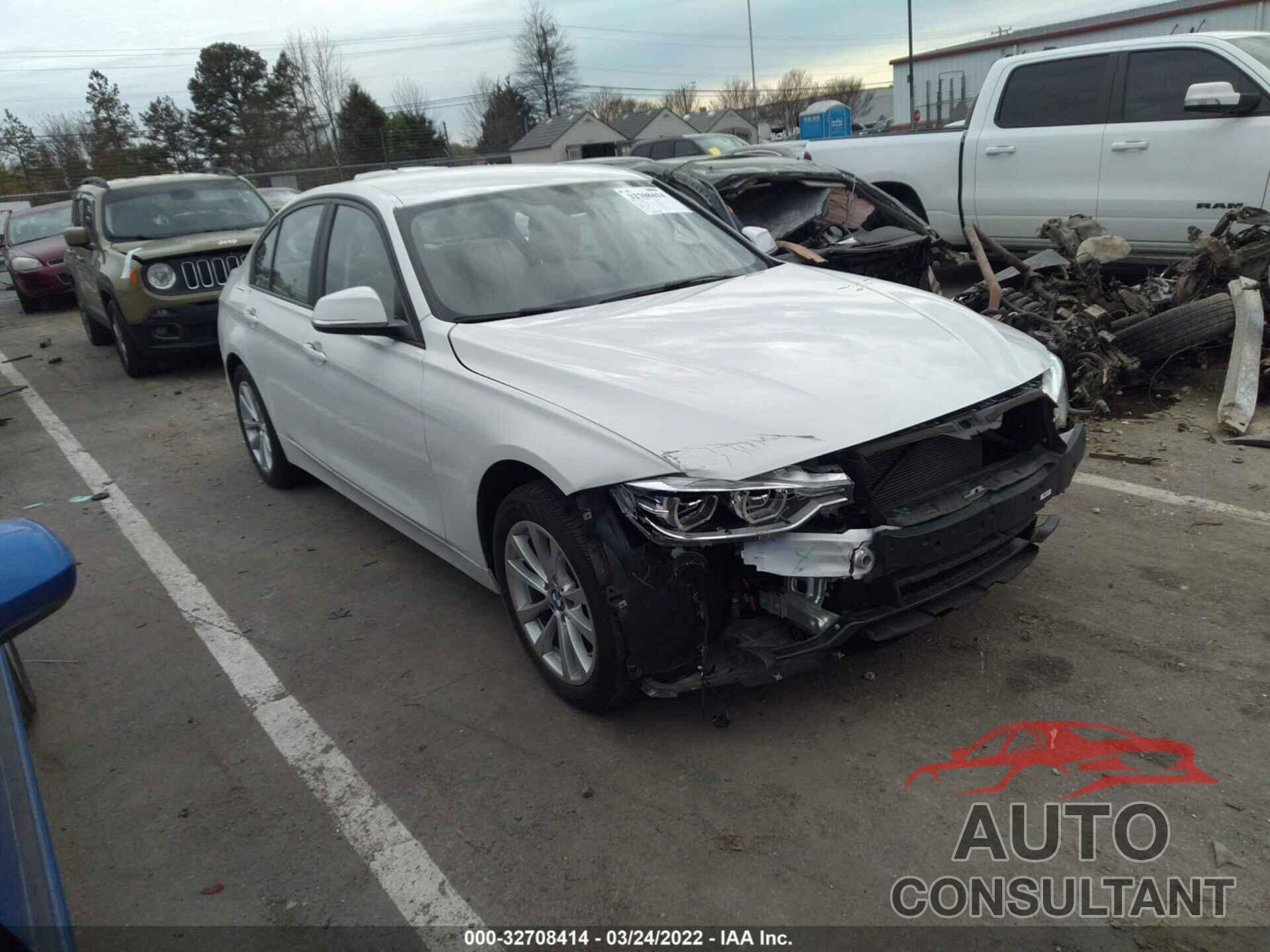 BMW 3 SERIES 2018 - WBA8E1G52JNU92902