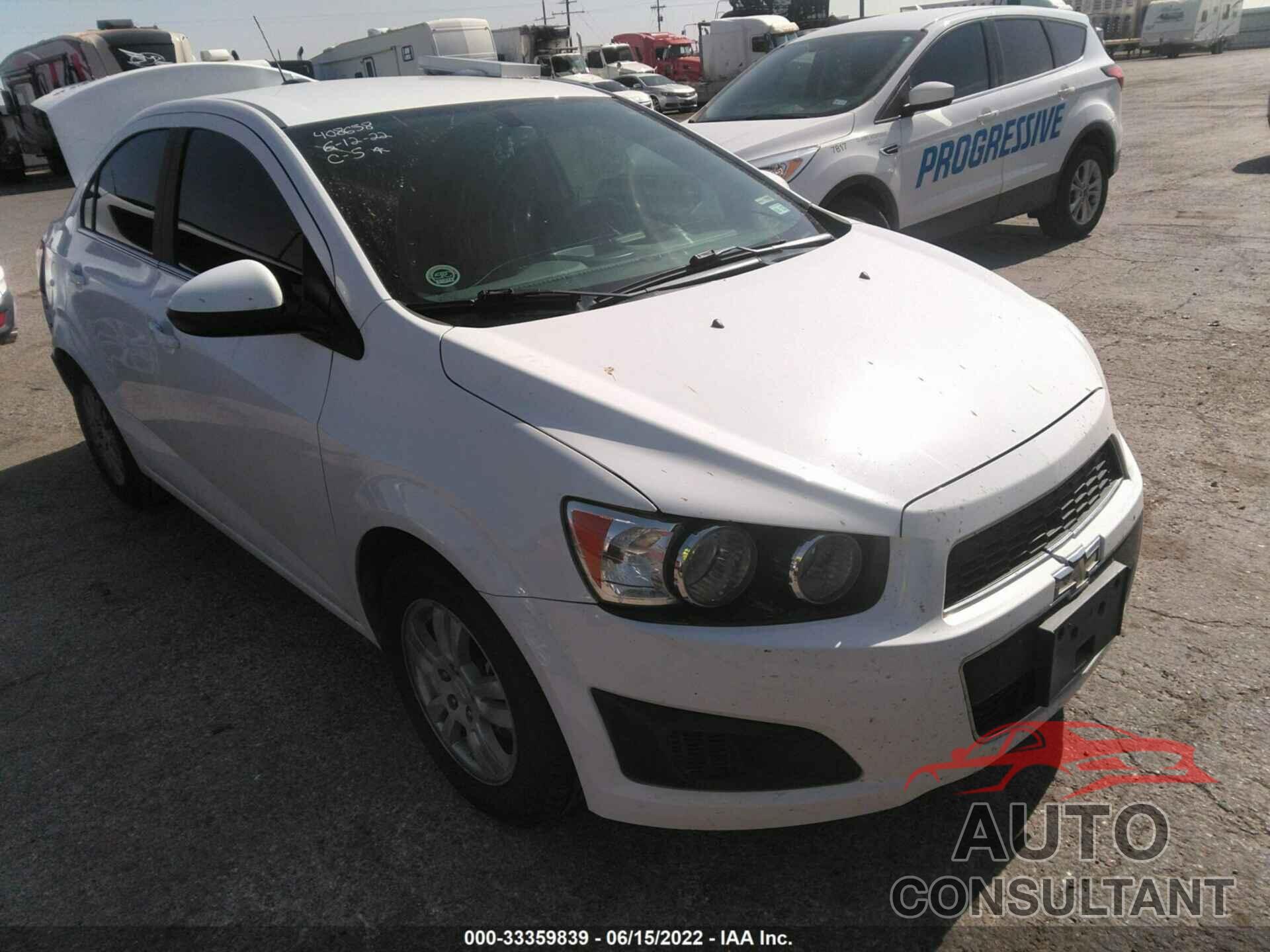 CHEVROLET SONIC 2016 - 1G1JC5SB2G4167026